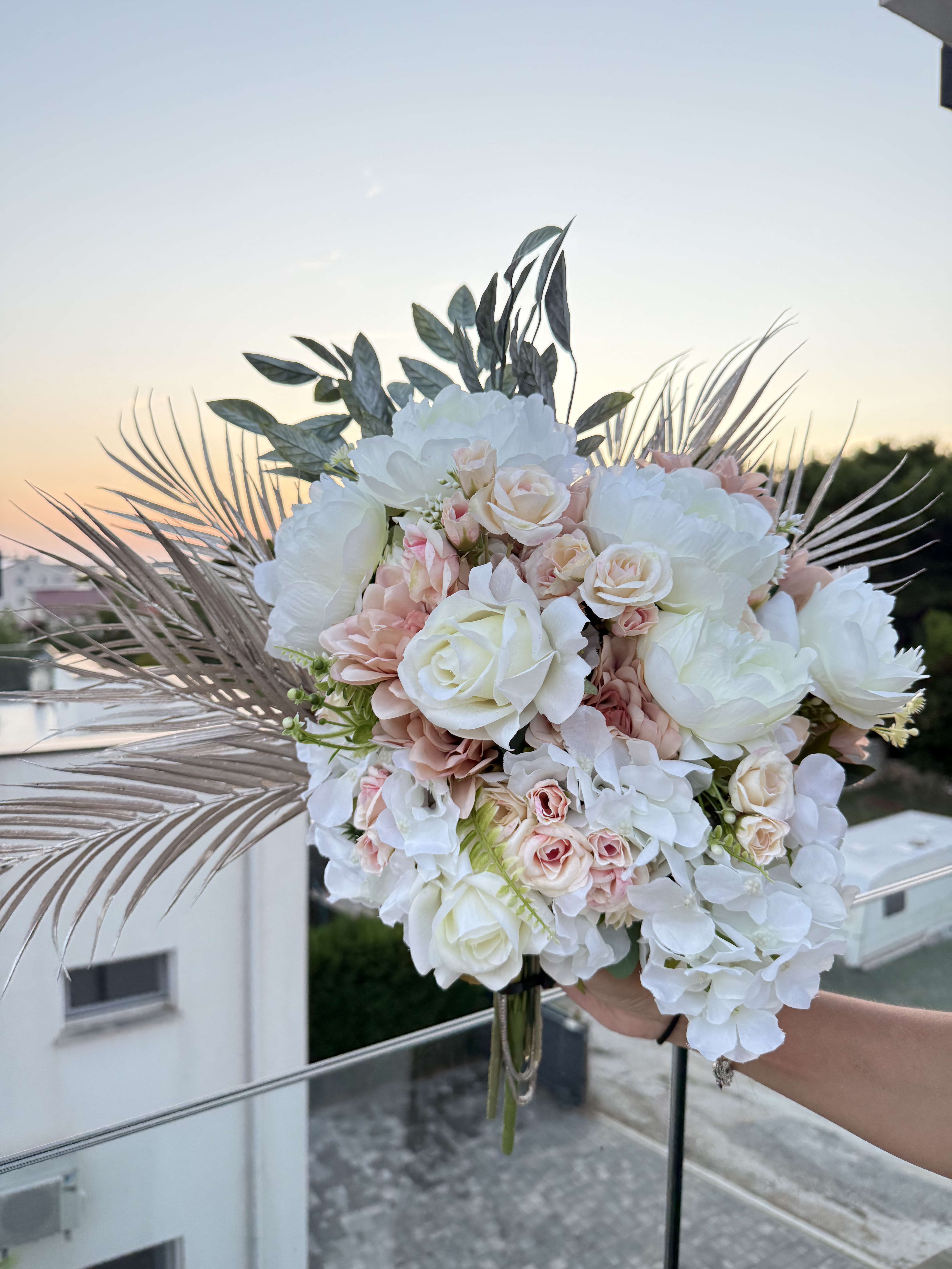 Elegáns művirágcsokrok