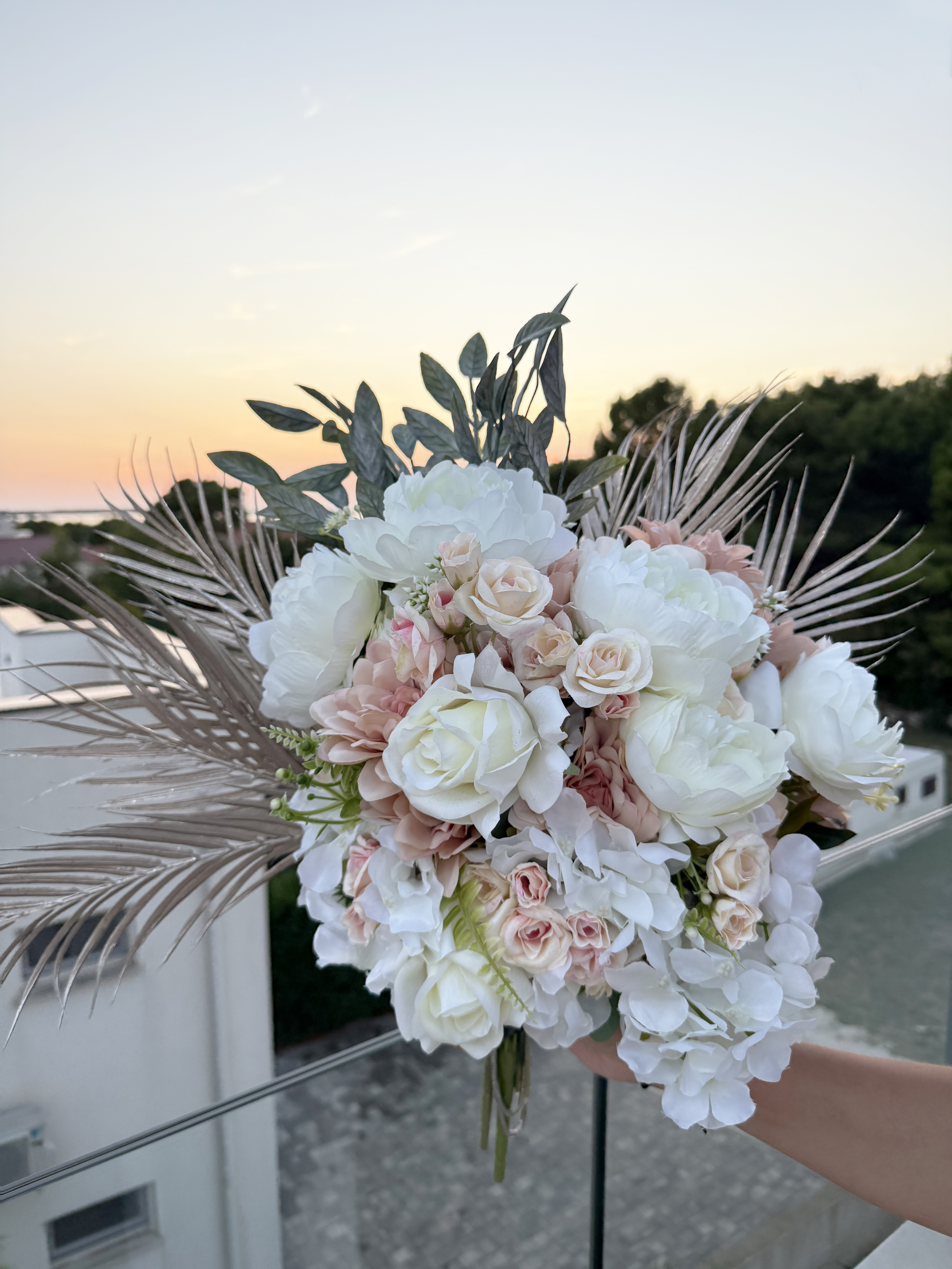 Elegáns művirágcsokrok