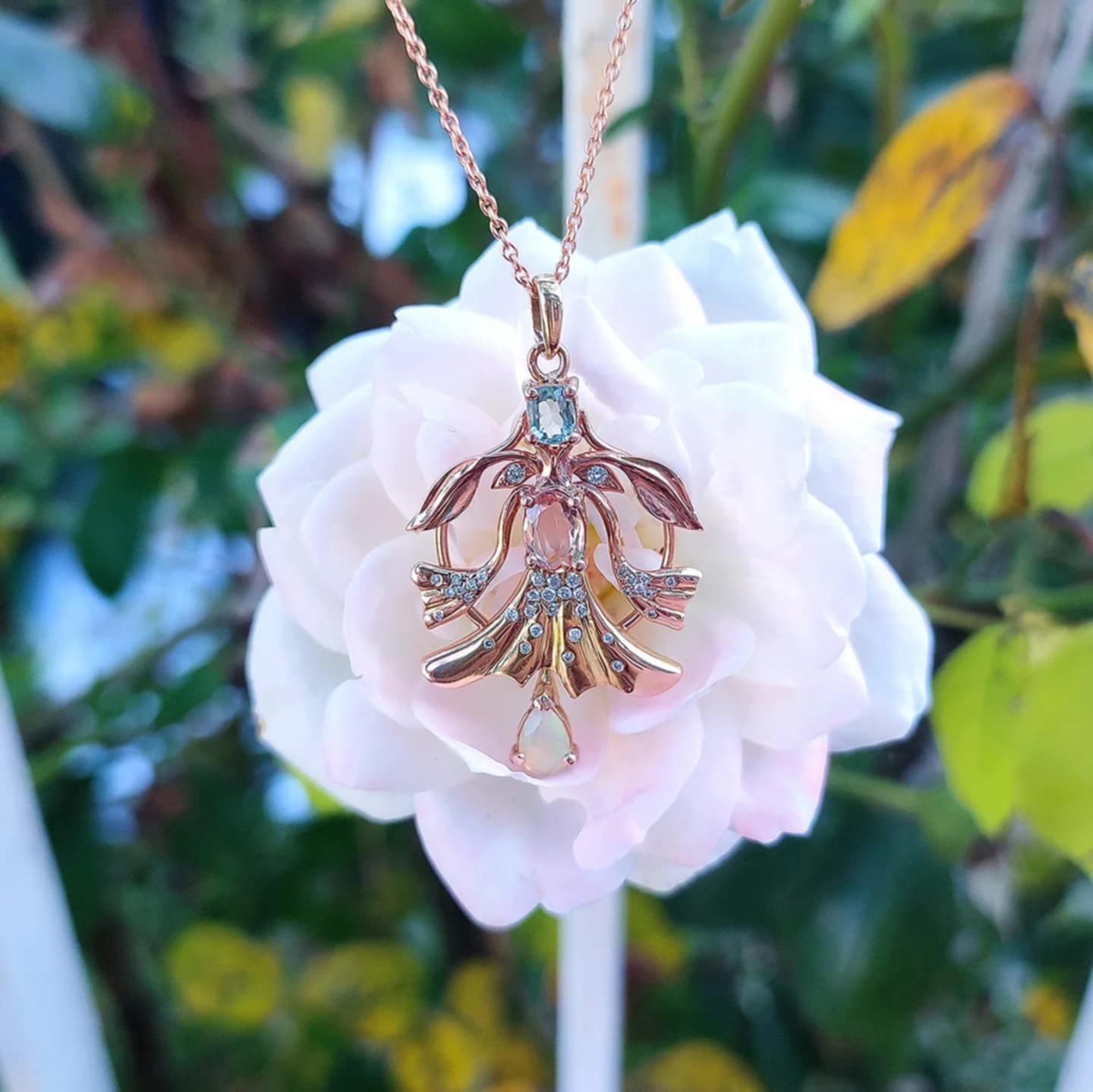 Pendentif Nymphe dorée 