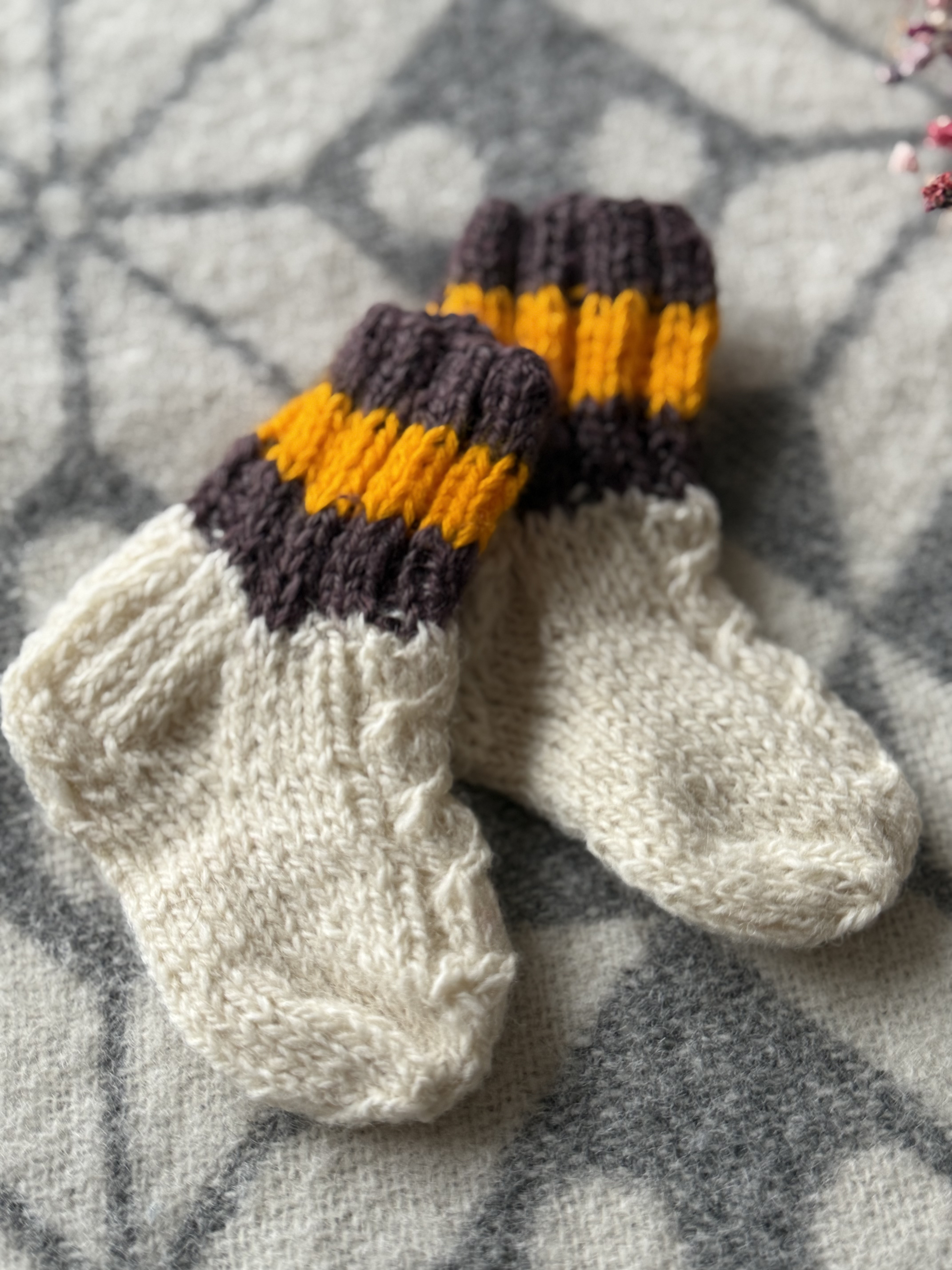 Vilnoninės   •  10cm   •  kojinaitės