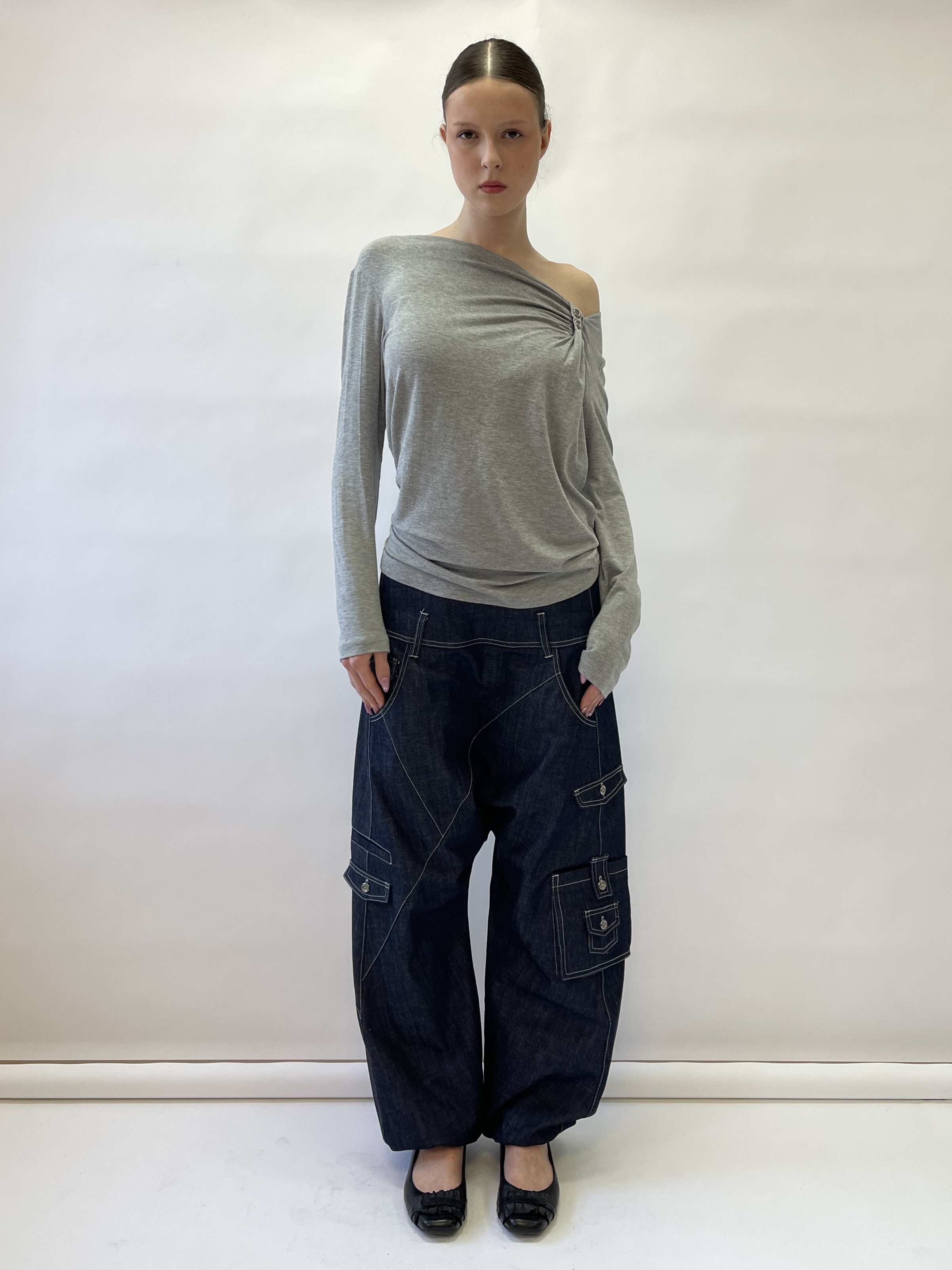 CROTCH JEANS