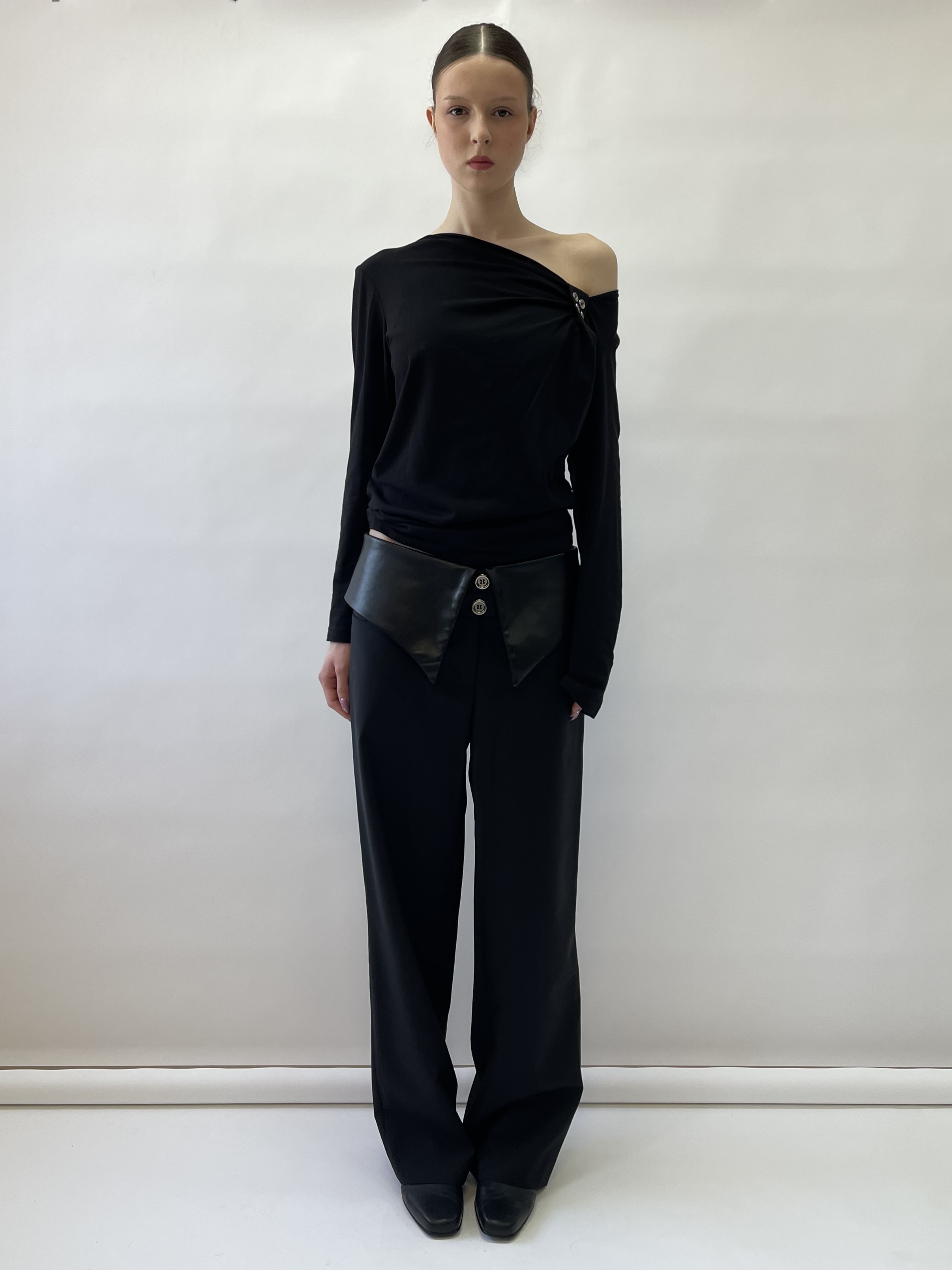 KNOT TOP BLACK