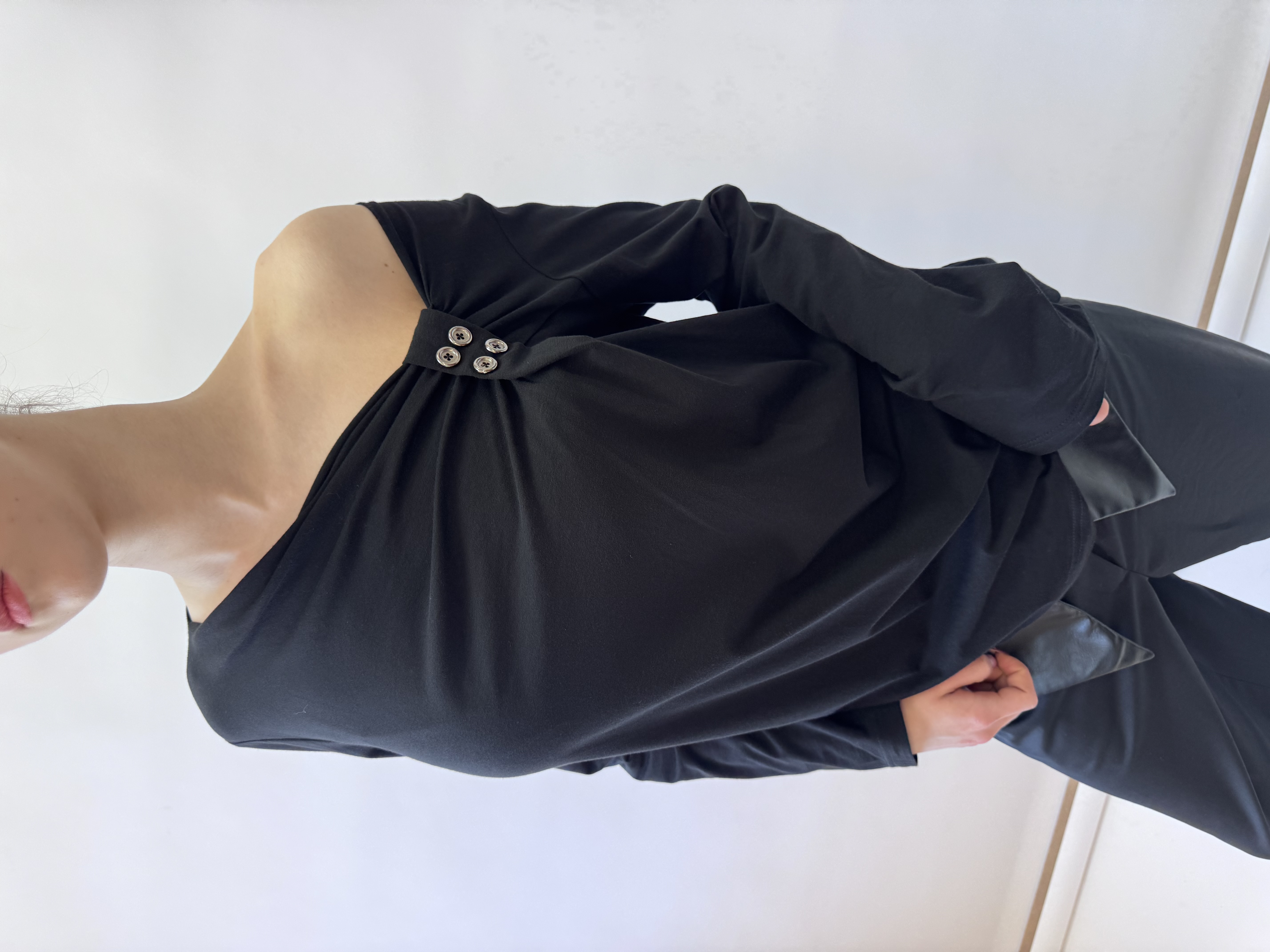 KNOT TOP BLACK