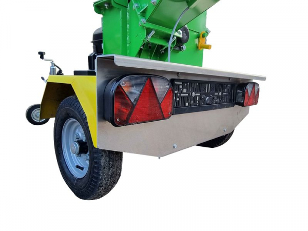 Šakų smulkintuvas BX 2000 Registruojamas viešąjame eisme 