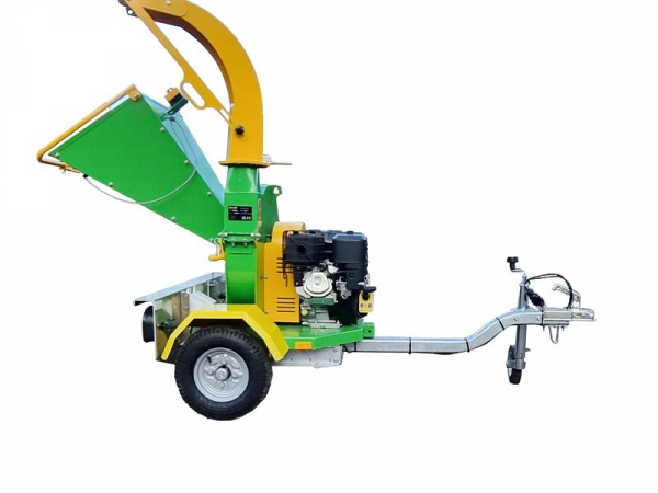 Šakų smulkintuvas BX 2000 Registruojamas viešąjame eisme 