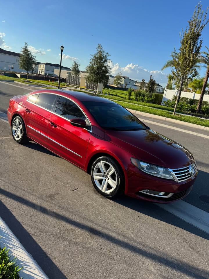 2014 Volkswagen CC 2.0T Sport Sedan 4D