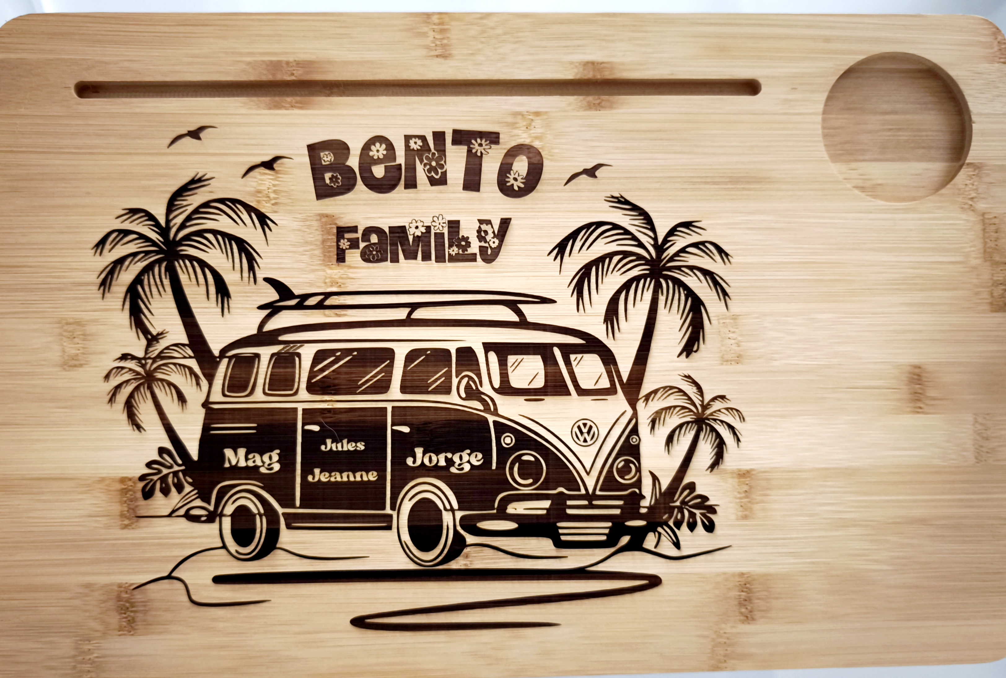 Planche apéro en bambou personnalisée