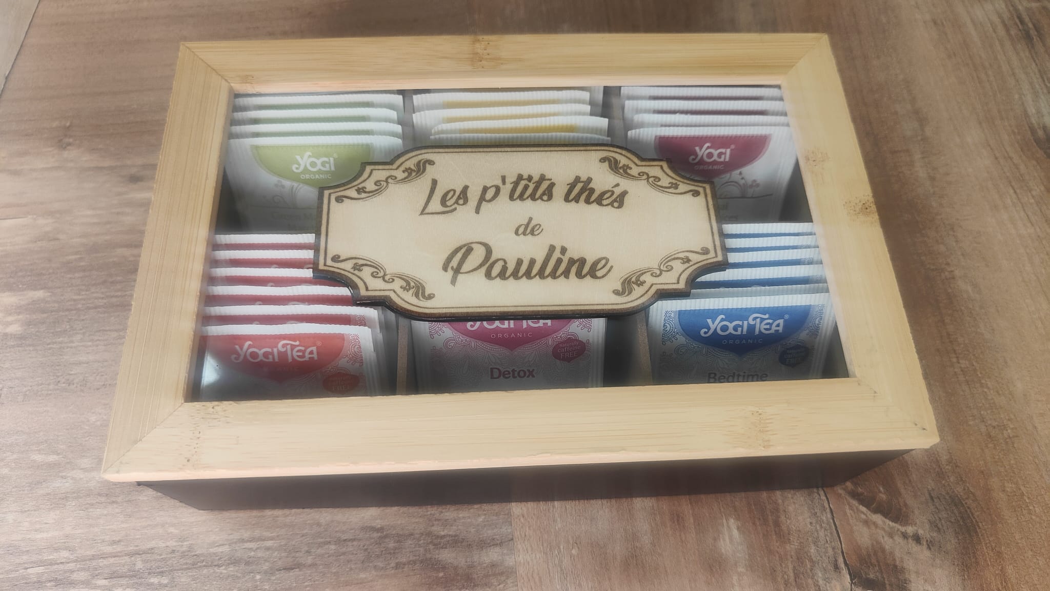 Boîte à thé en bois personnalisée