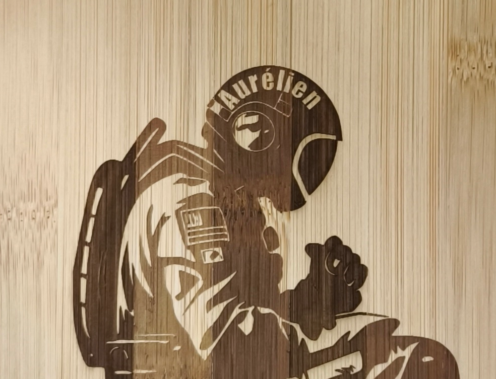 Planche à découper Interstellar personnalisée 