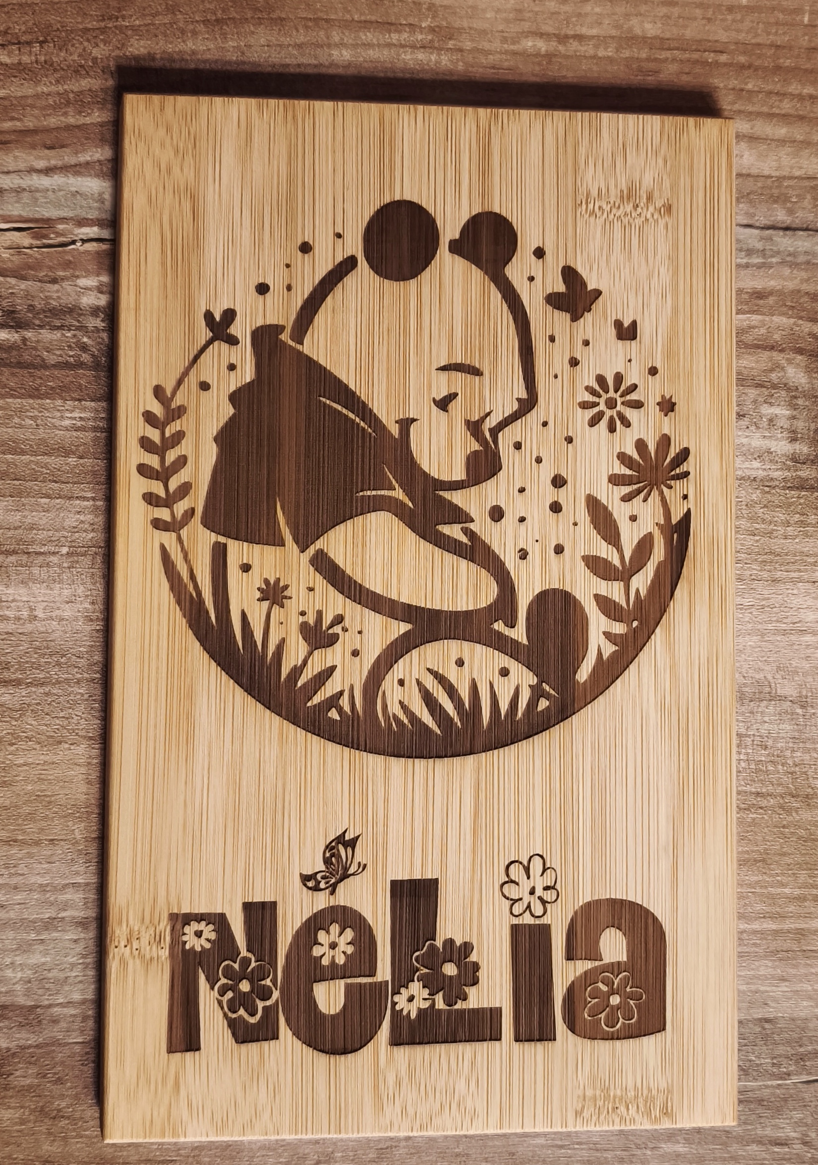 Planche en bambou personnalisée