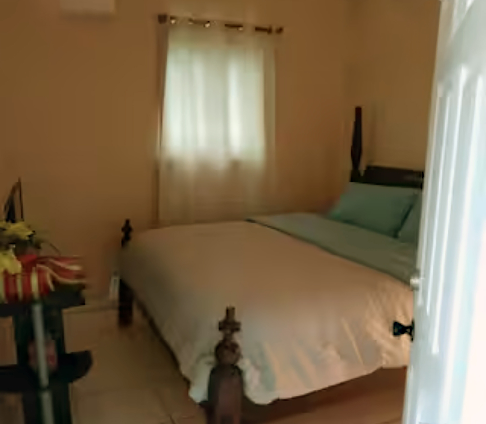 Rooms for rent Starting at $75 daily