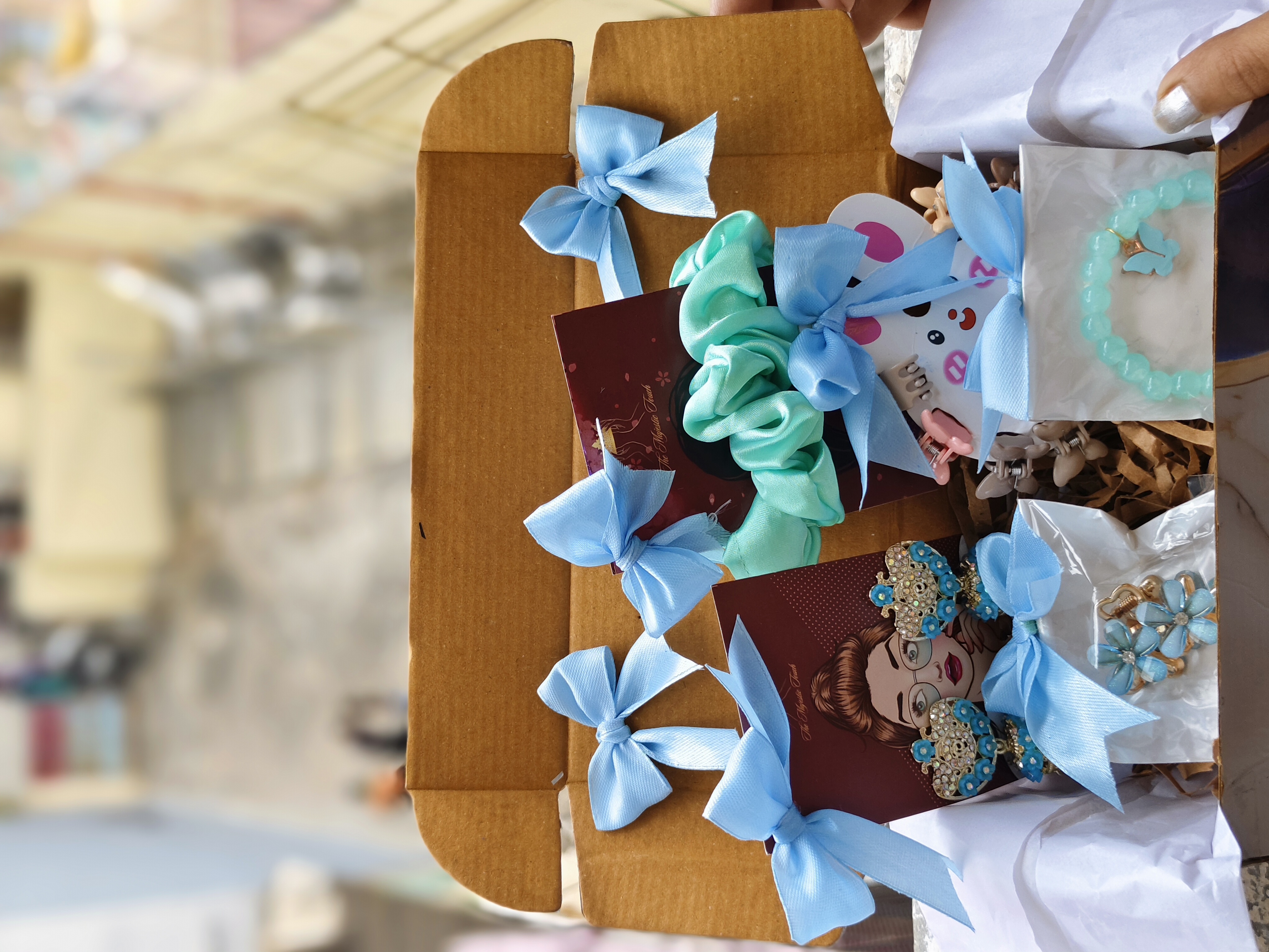 basic hamper essential