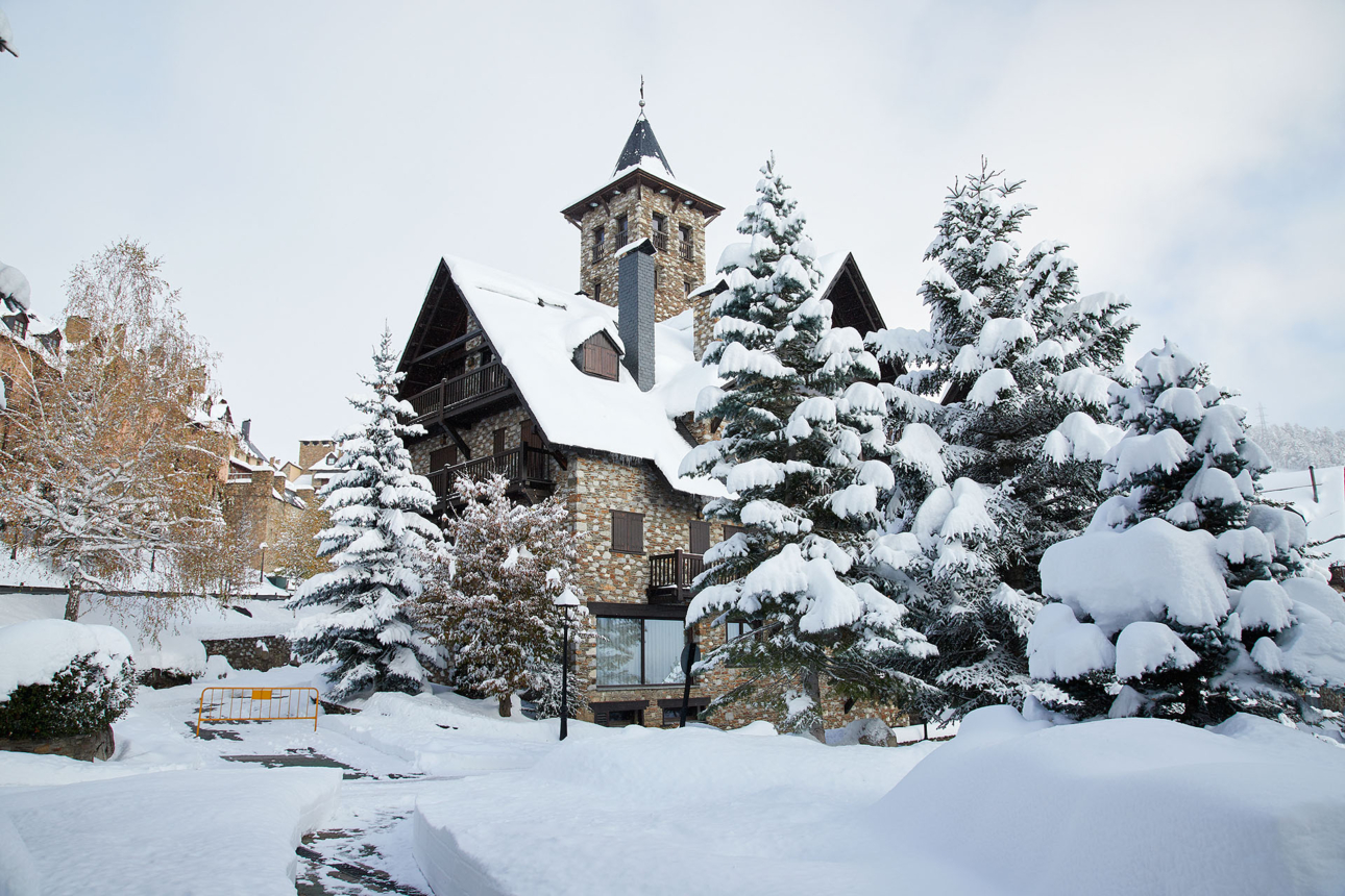 Baquiera Beret Long Weekend Ski Trip