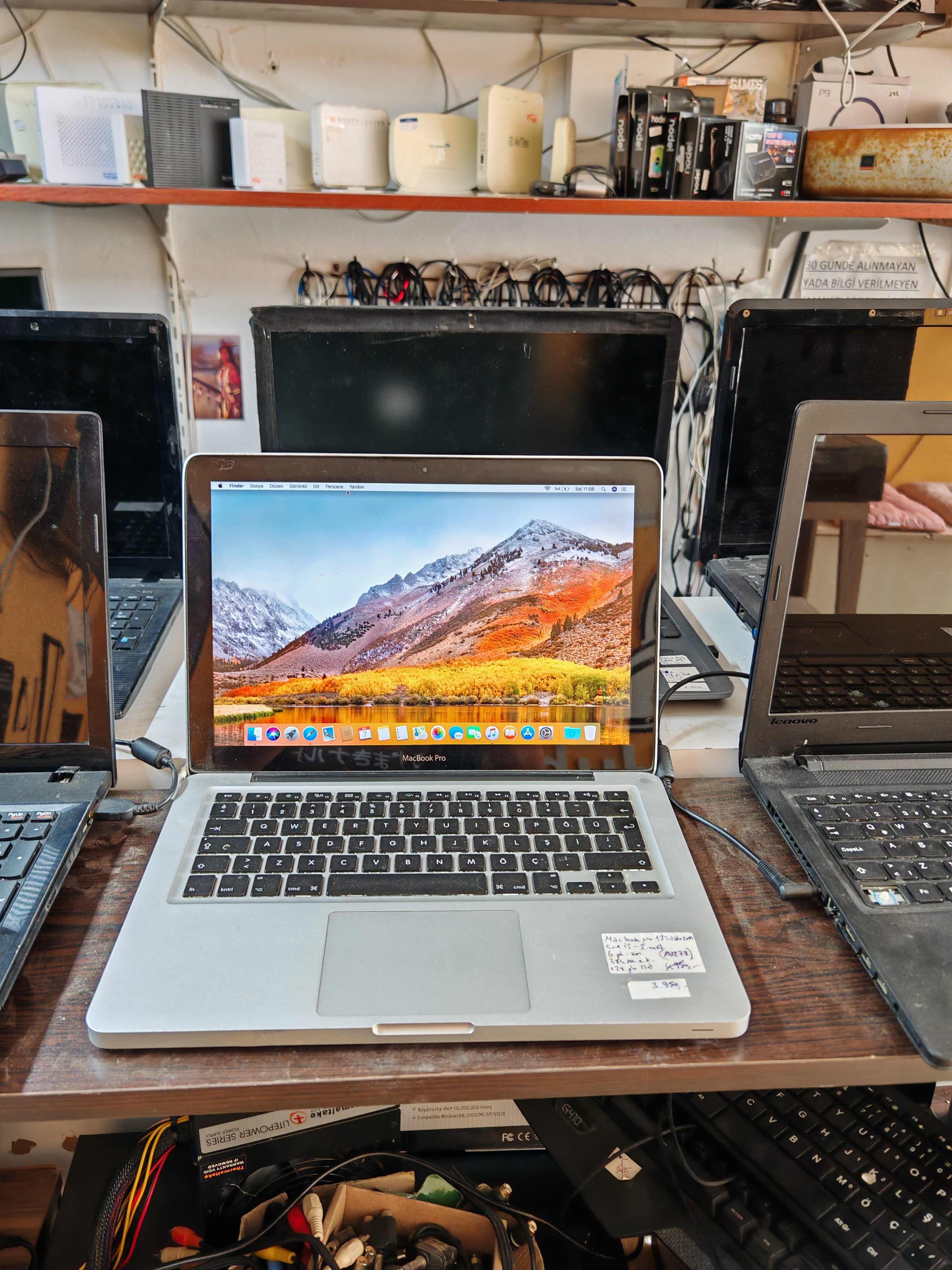 Temiz Ssd.li Macbook pro 13"-İ5 late 2011