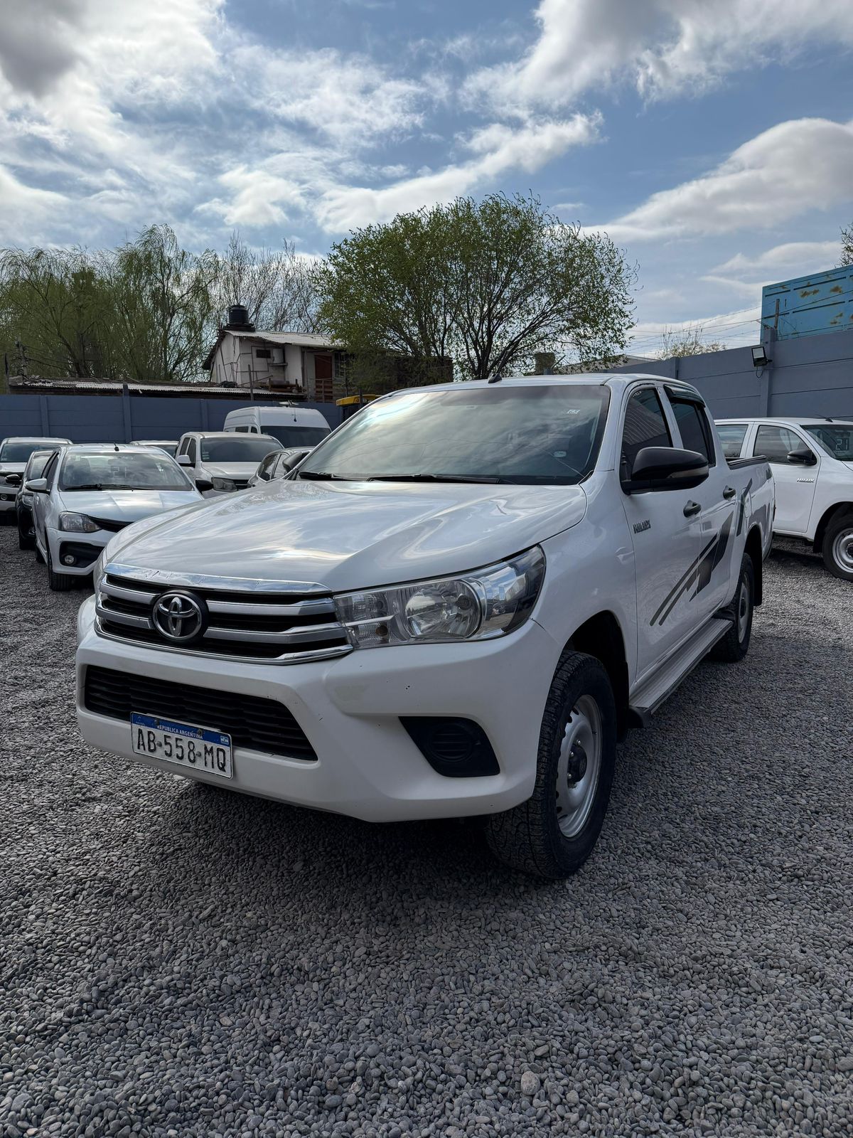 Toyota Hilux DX DC 4X4