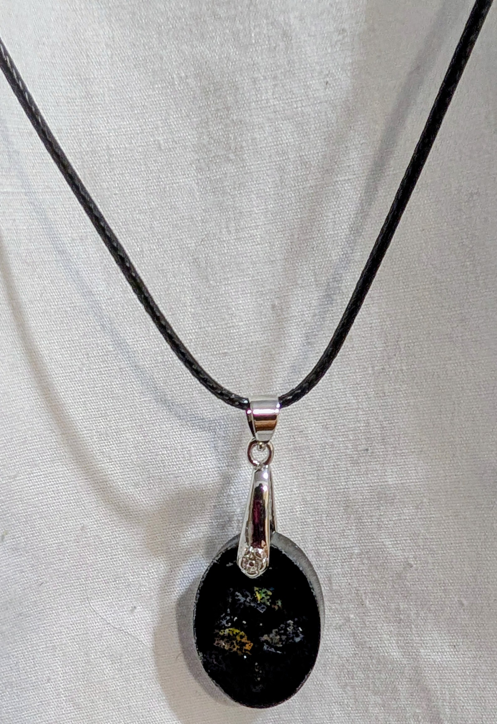 Black and Gold Pendant Necklace