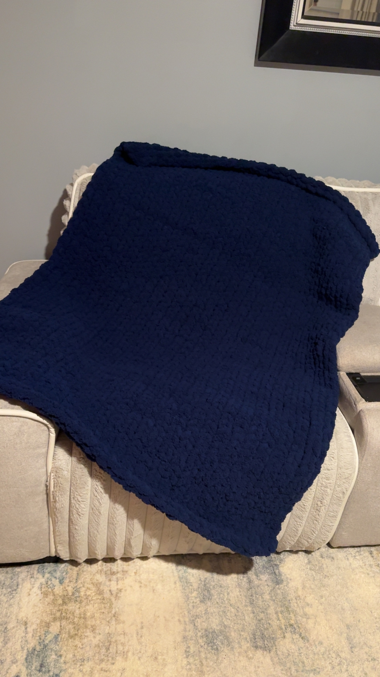 Medium Throw - 40"x60" - Luxurious Chunky Knit Blankets