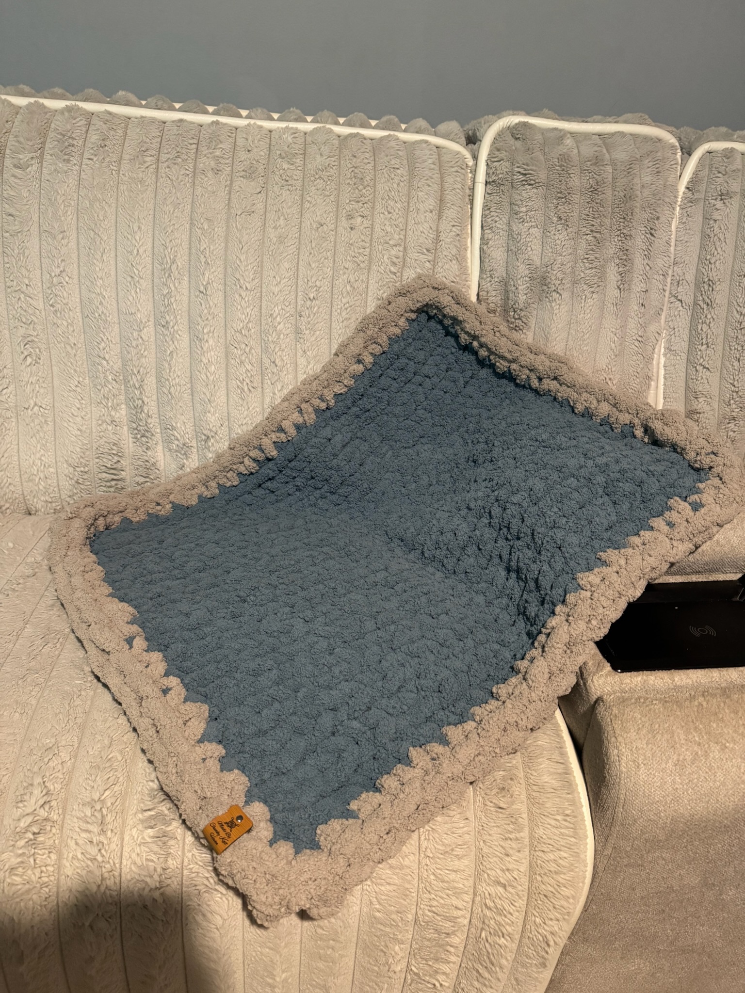 Baby - 25"x30" - Luxurious Chunky Knit Blankets