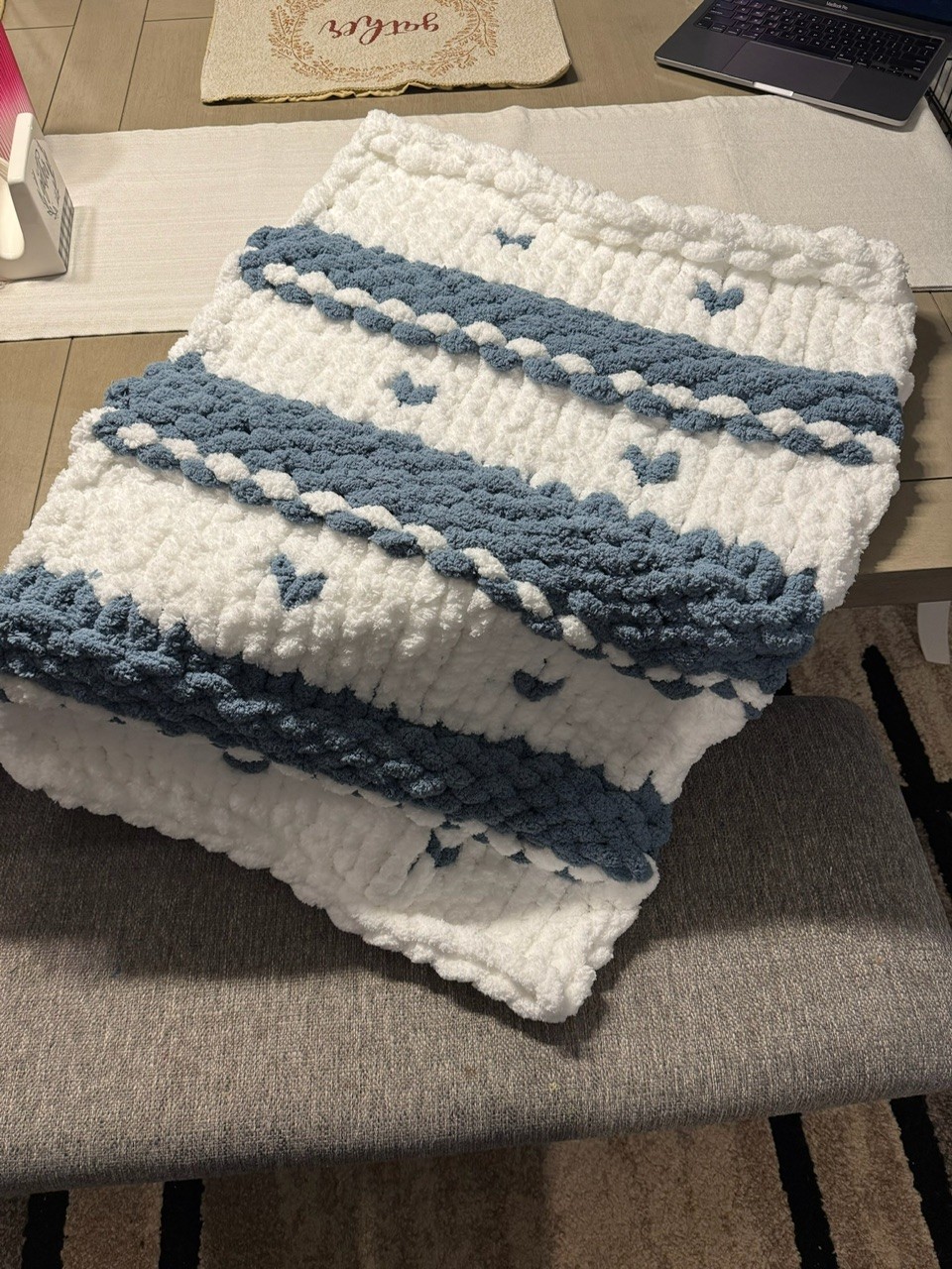 Baby - 25"x30" - Luxurious Chunky Knit Blankets