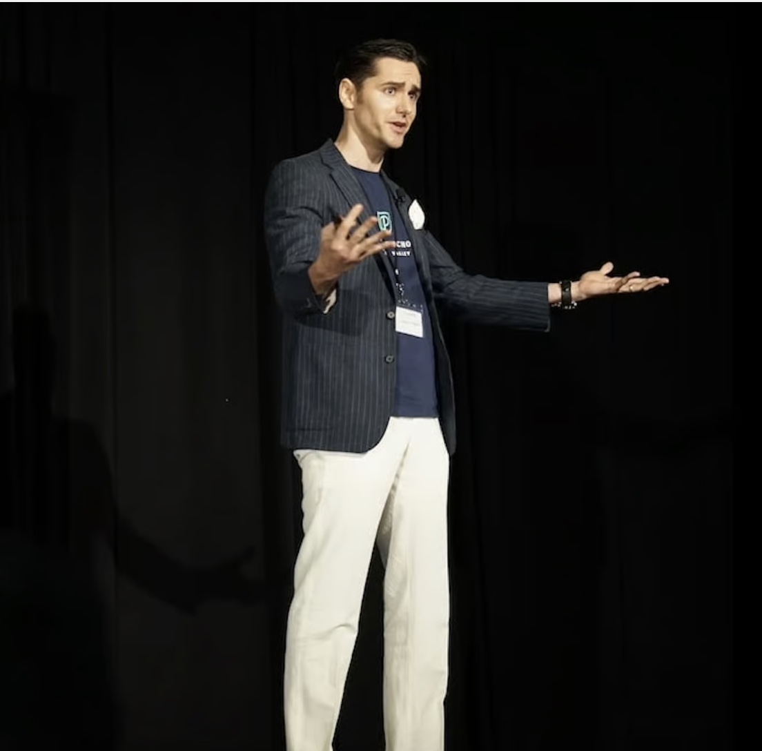 Mastering the Art of Debate & Public Speaking for Executives