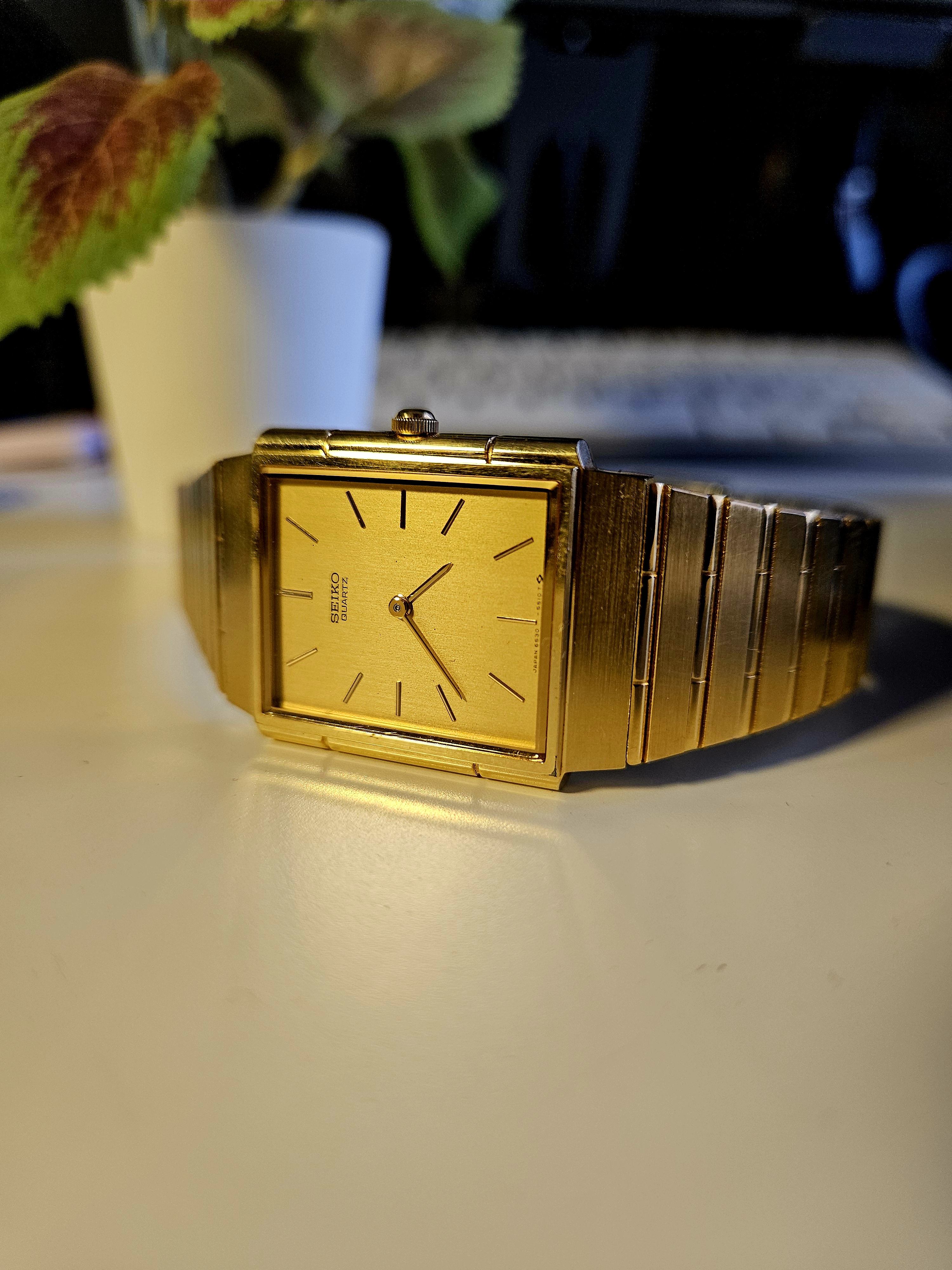 Seiko Quartz - SQ 6530