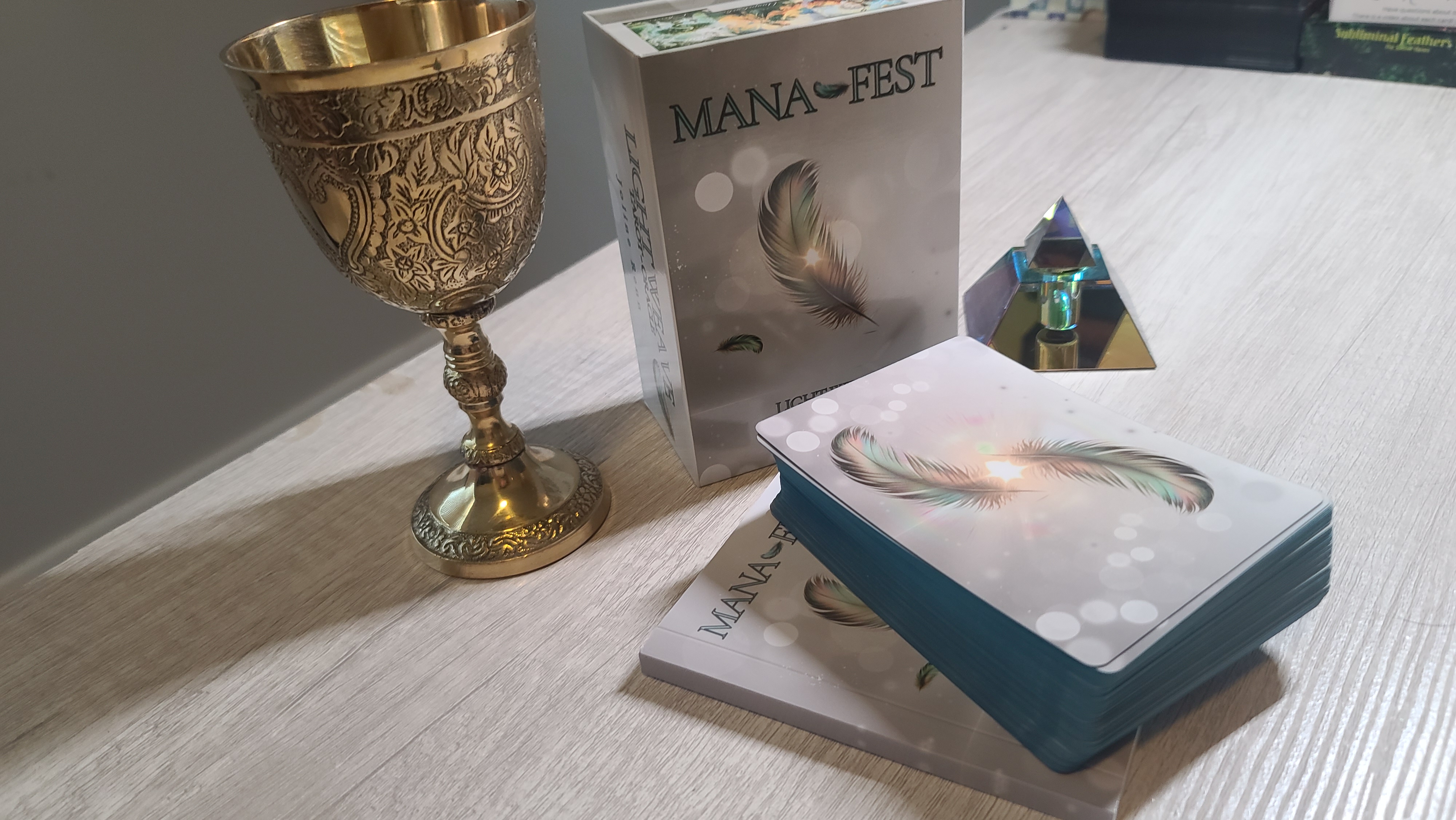 Light Weave Mana-Fest Oracle Card Deck