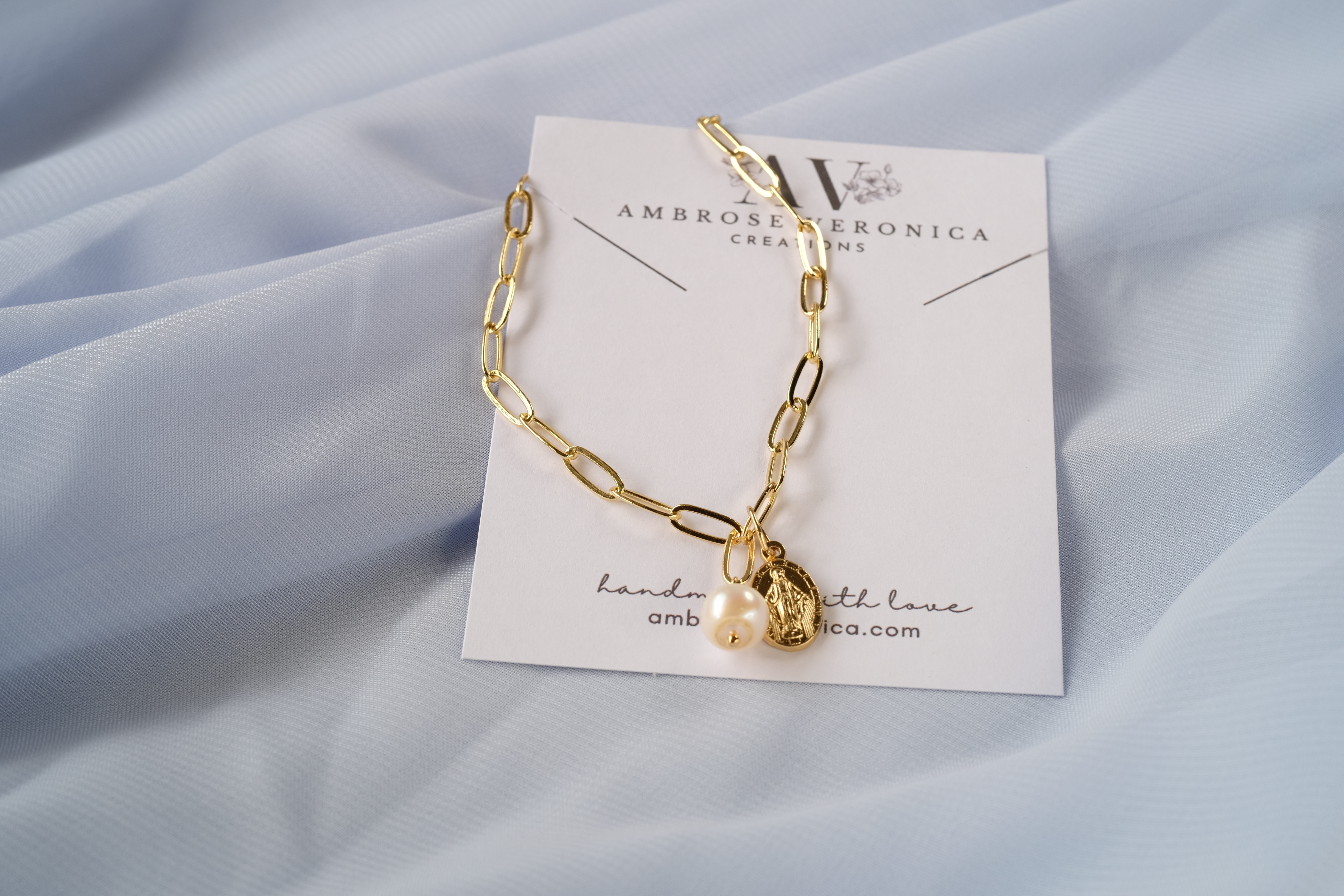 Miraculous Medal Bracelet - Classic and Simple