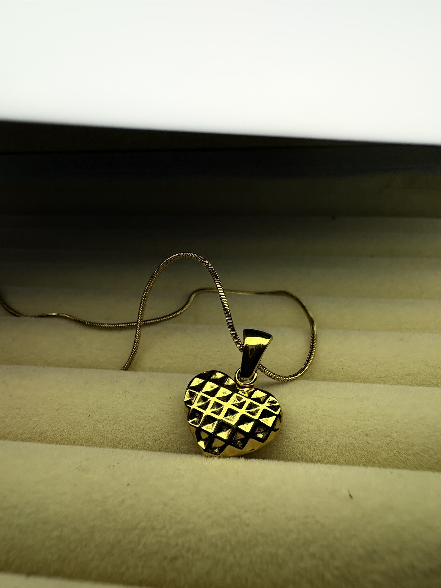 Gold Heart Pendant Necklace