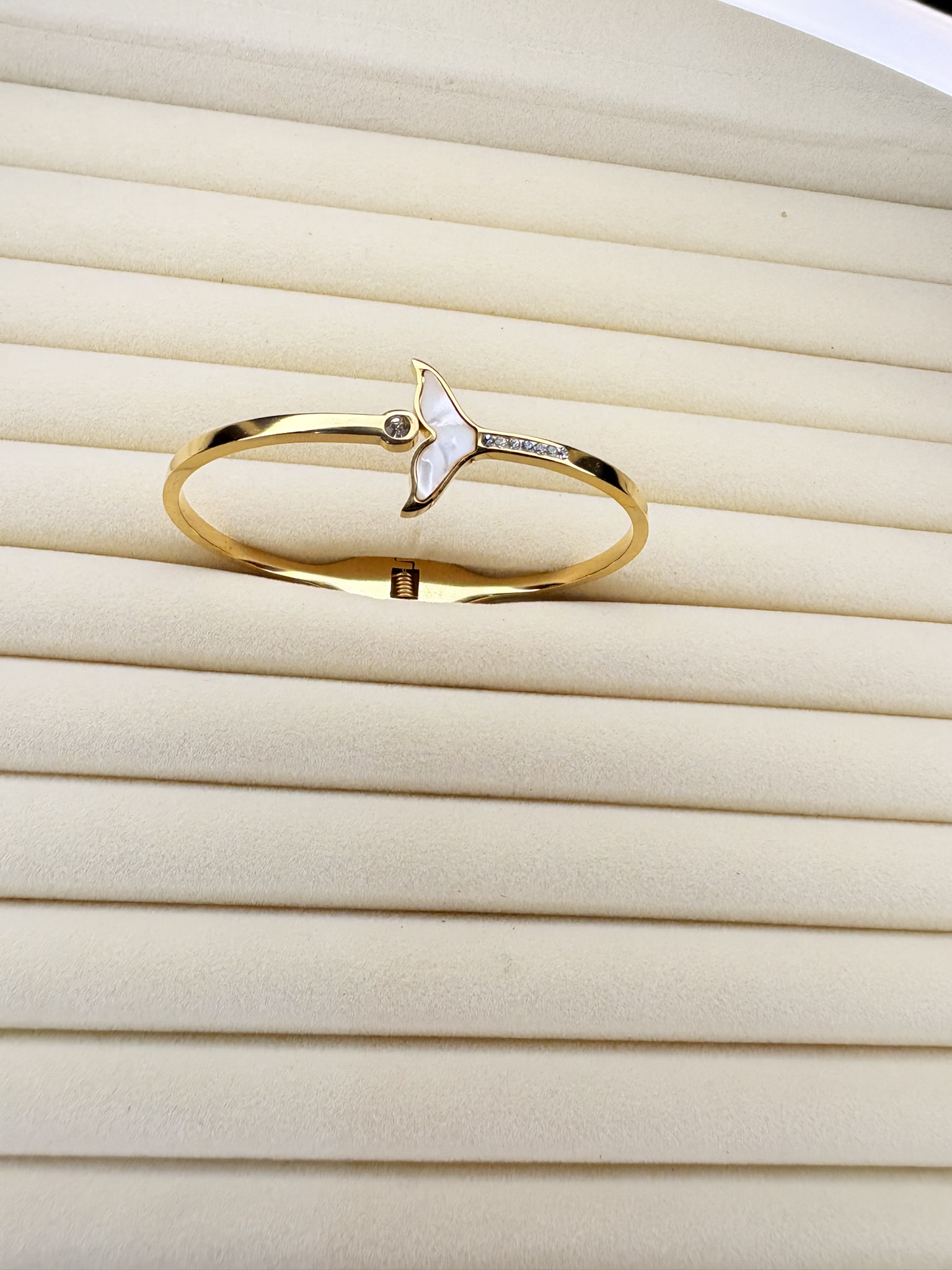 Gold Whale Tail Bracelet