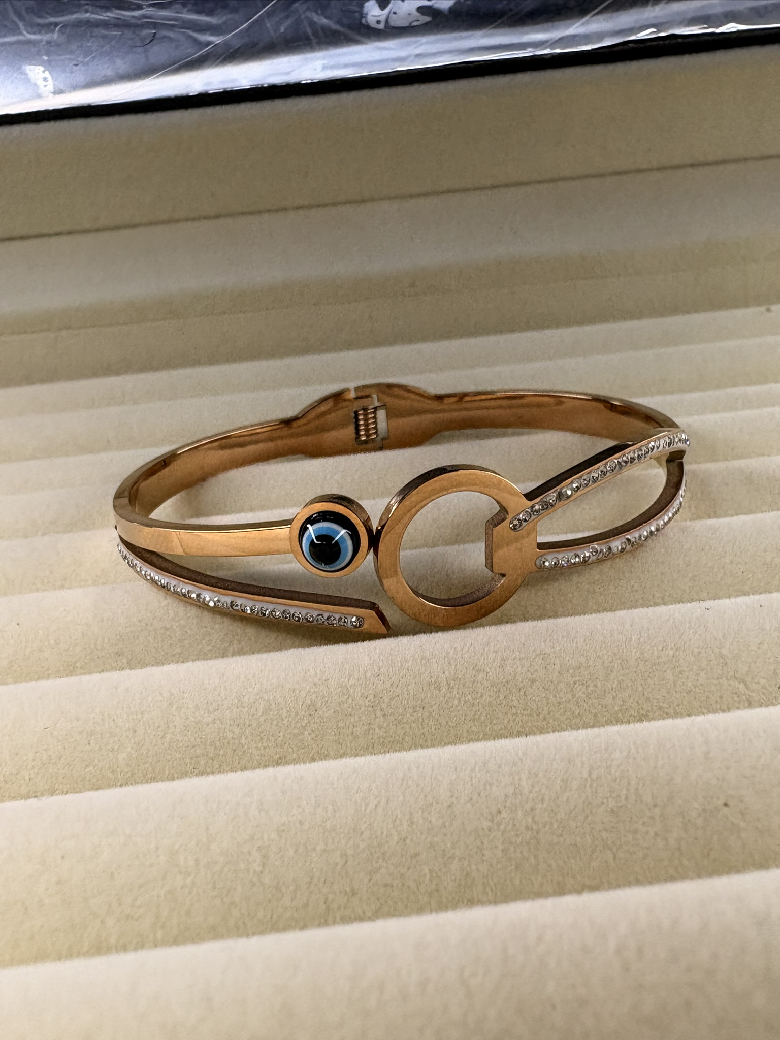 Elegant Rose Gold Bracelet