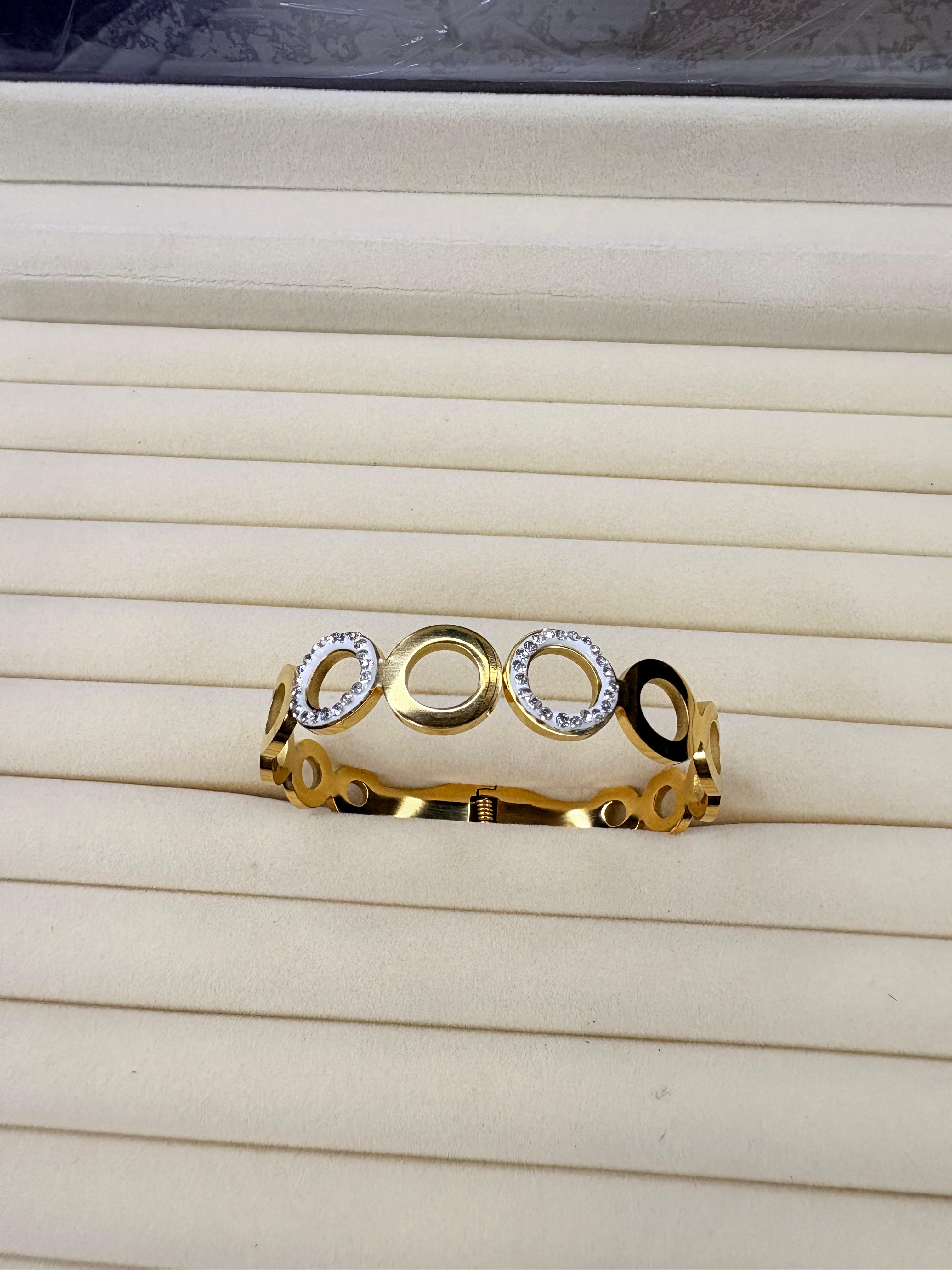 Elegant Gold Bracelet with Circular Motifs