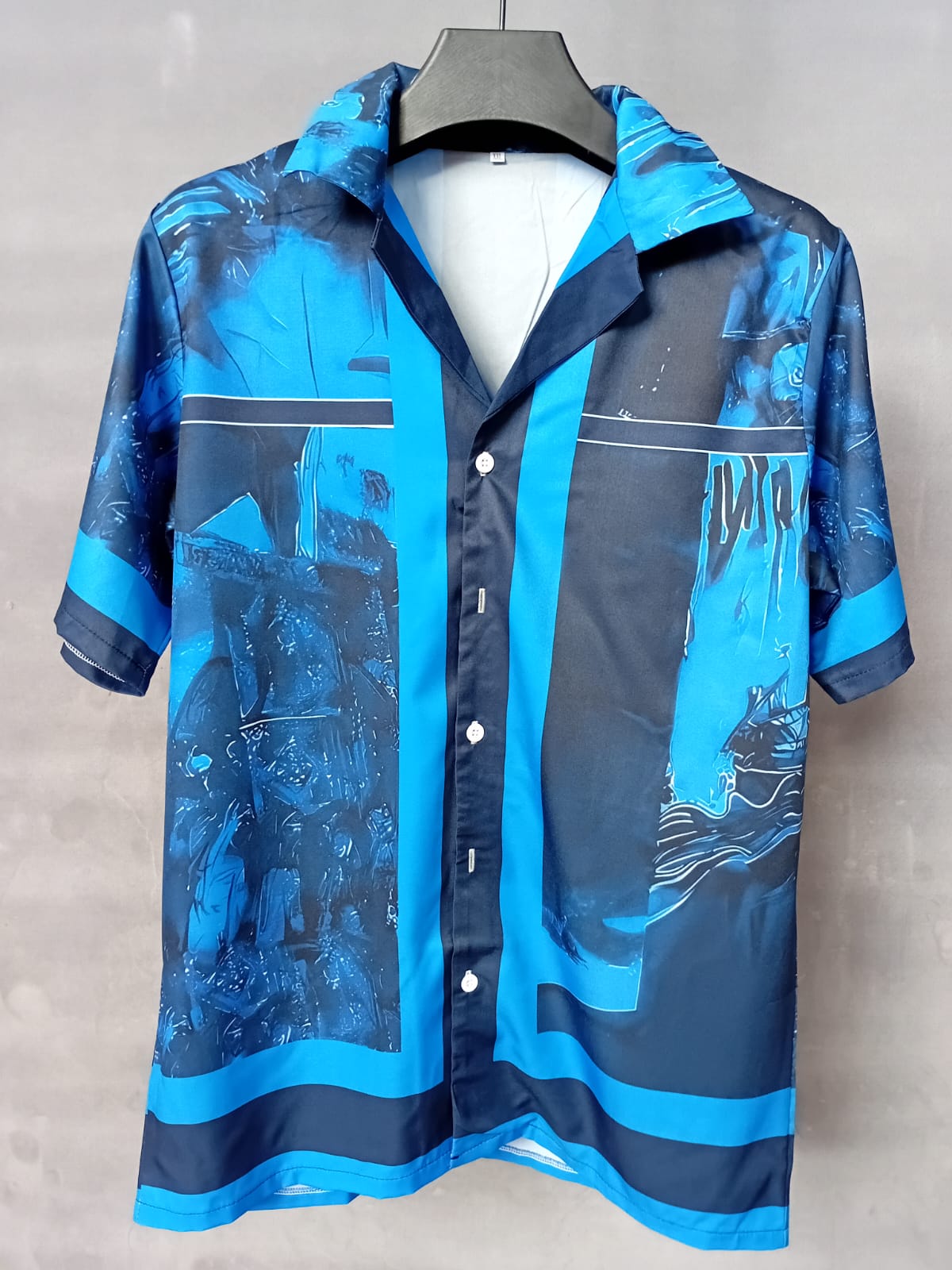 Men's Casual Button-Up Shirt