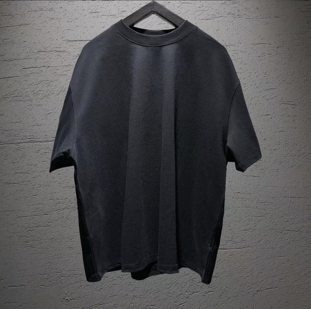 CROSS CONITNENTAL- OVERSIZE Short Sleeve T-Shirt