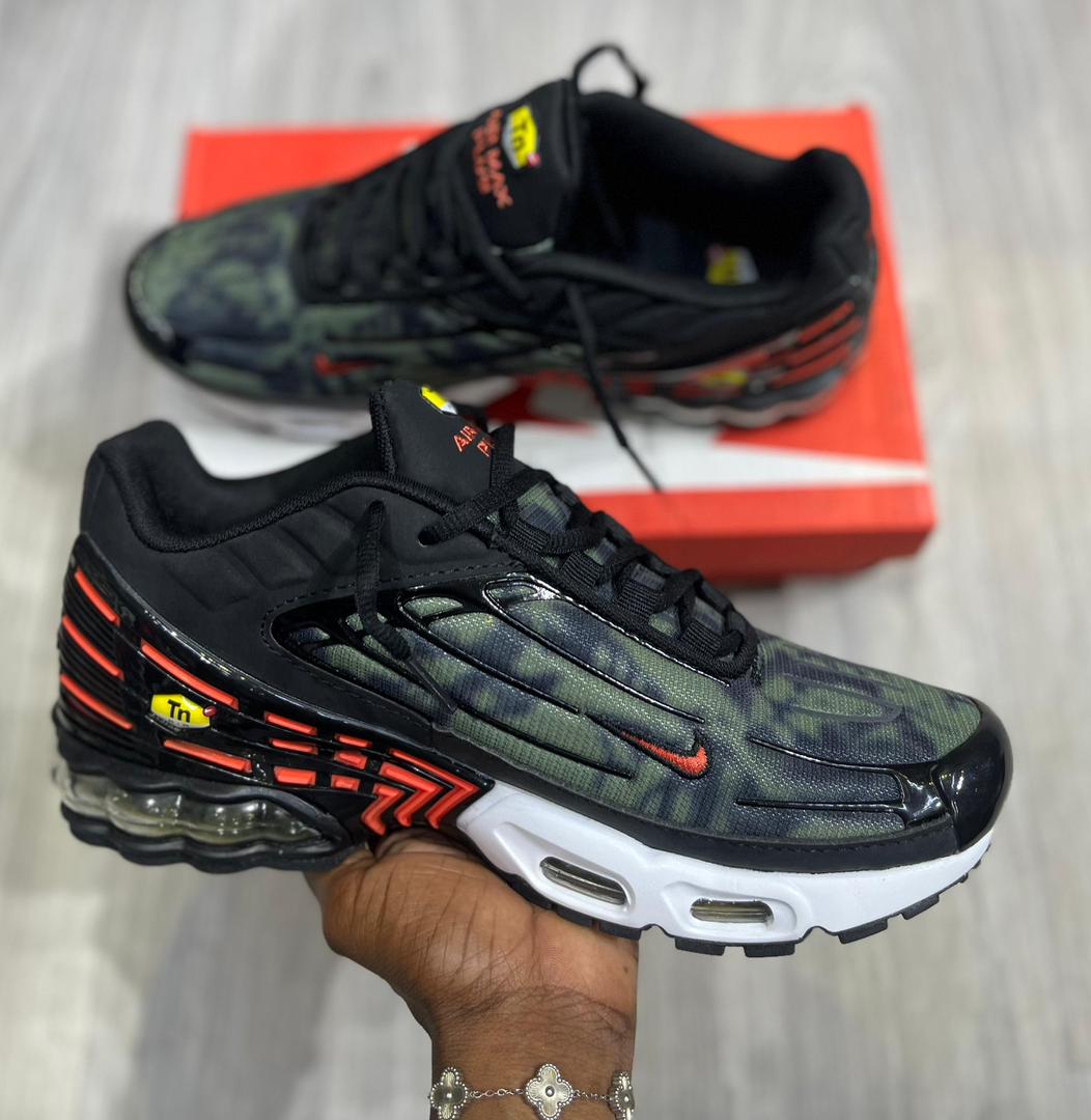 Nike Air Max Plus