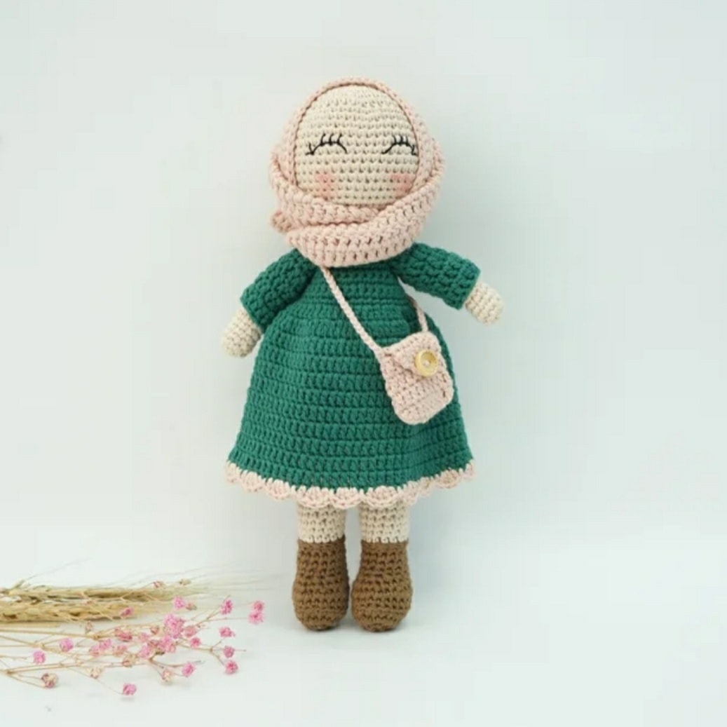 Crochet Hijab Muslim Doll (Dark Green)