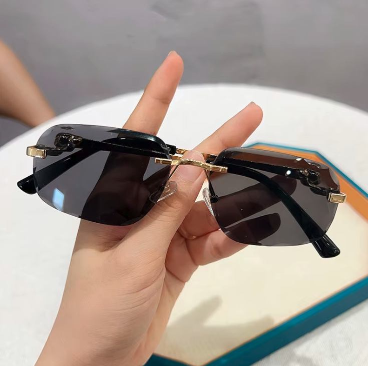 Lunettes de soleil Percée