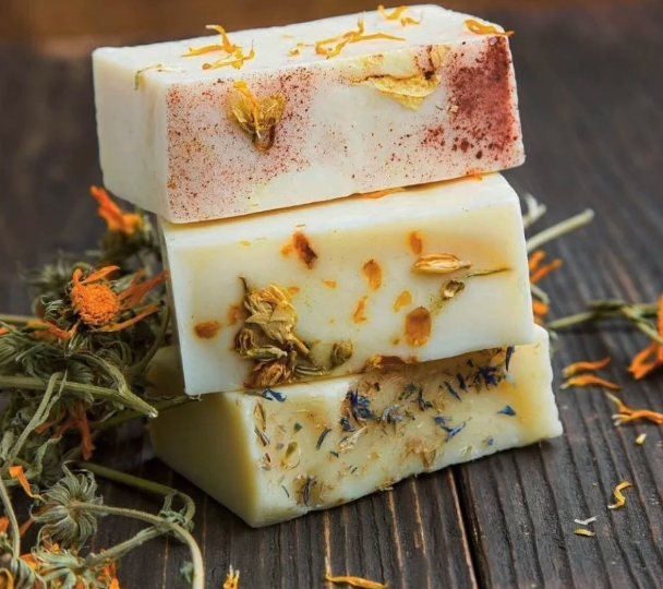 White/Black Tea Soap