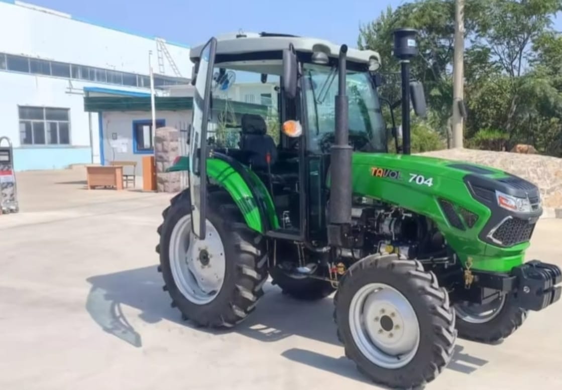 Tractor 704
