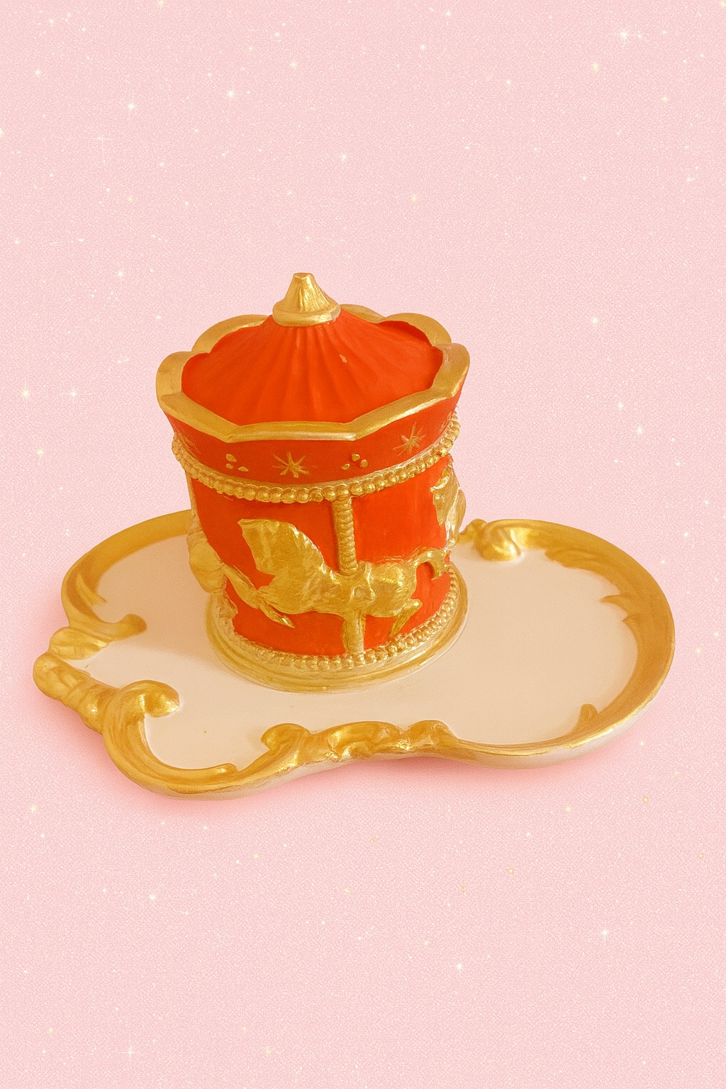 ✨ Socle décoratif artisanal doré 