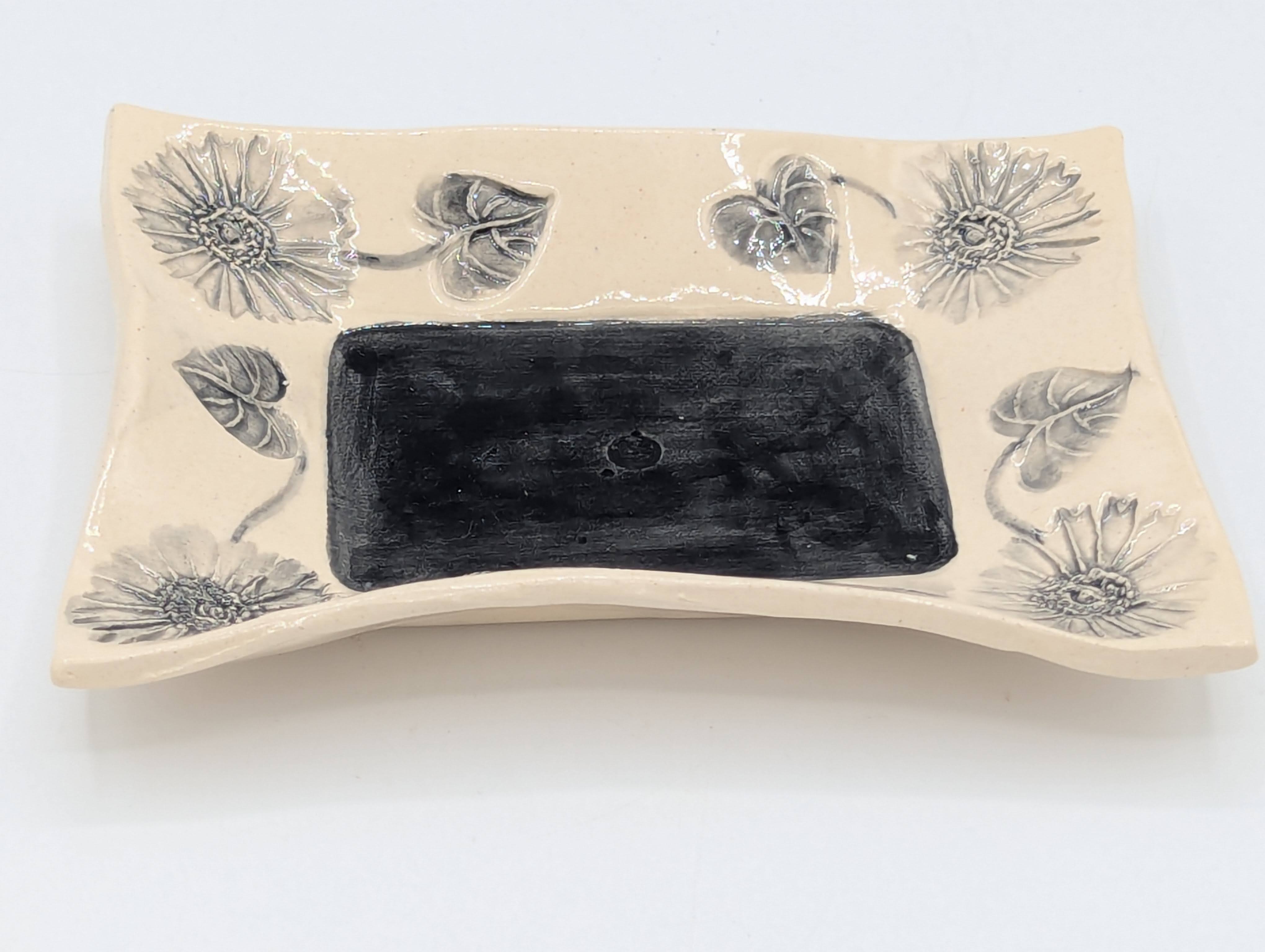 Gray Daisy Trinket Tray