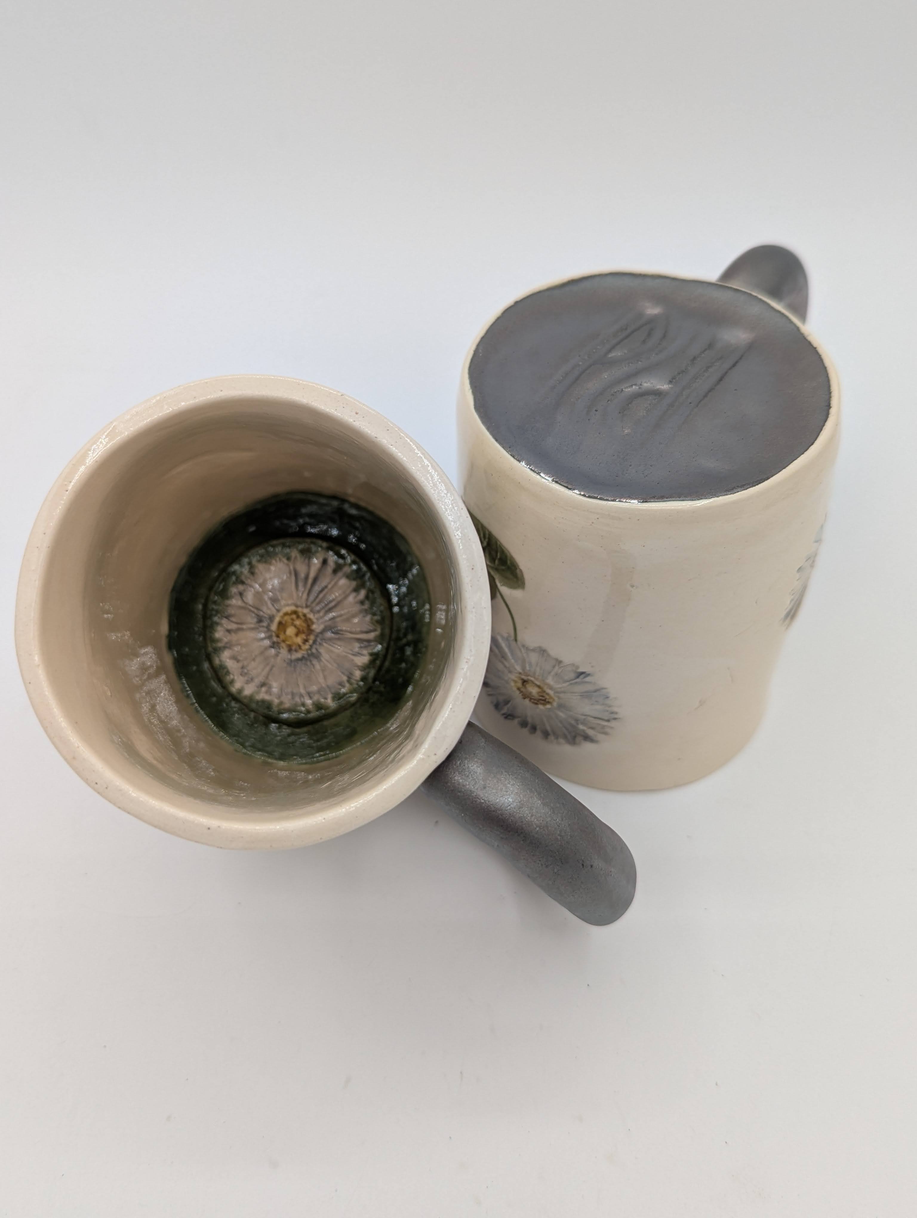 Daisy Cups with Medallions