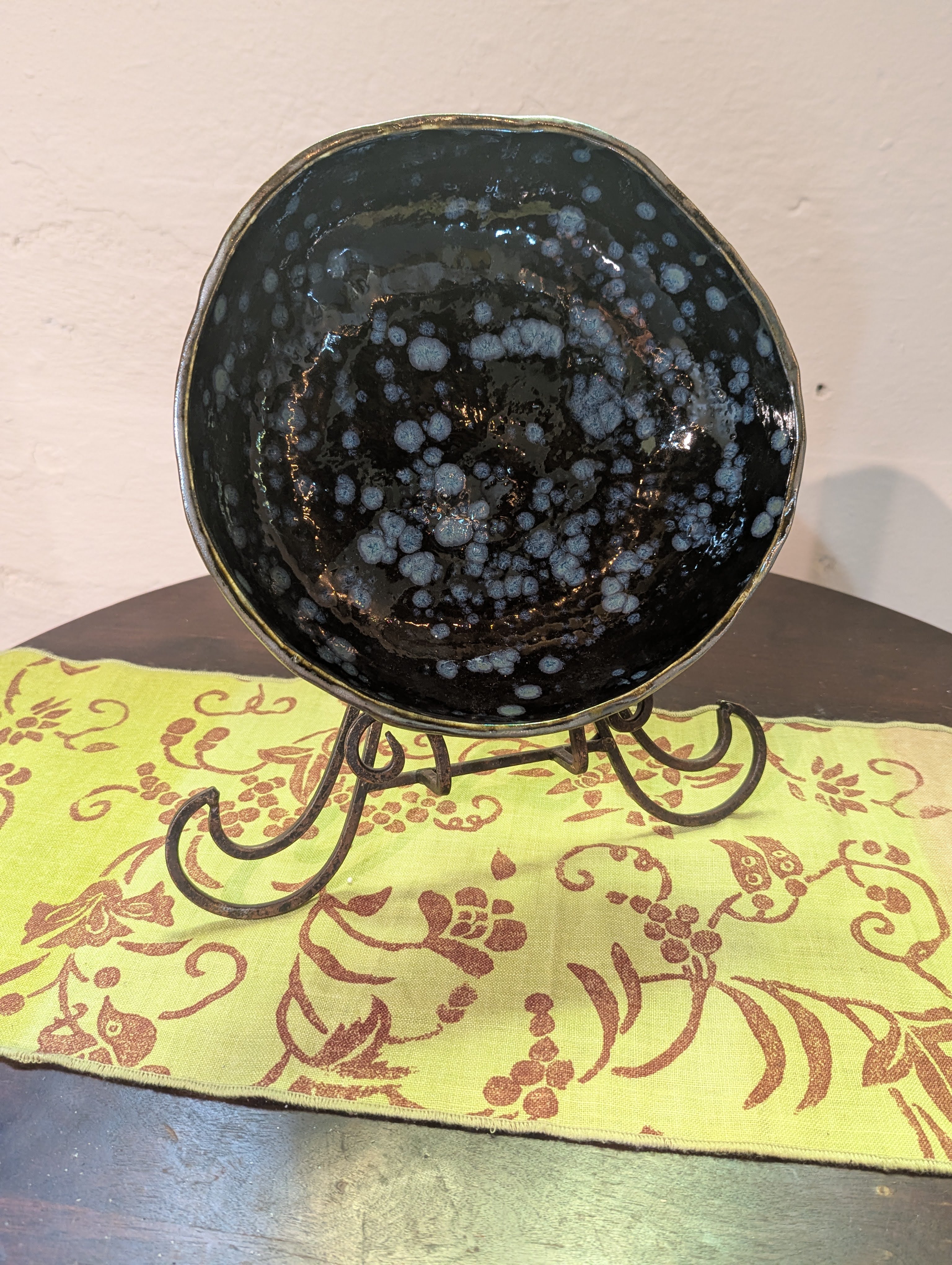 Obsidian Gourd Bowl