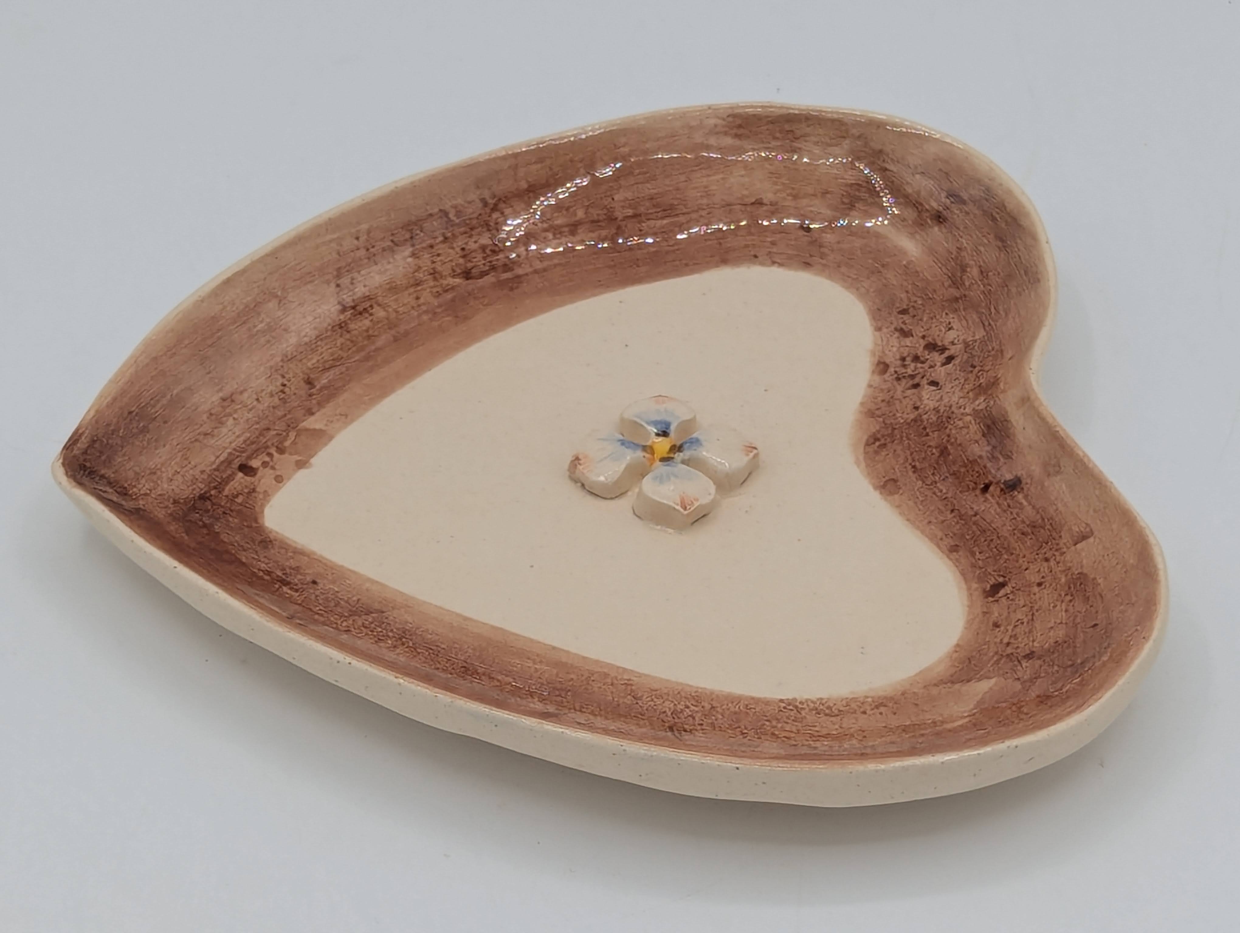 Brown Heart Dogwood Trinket Tray