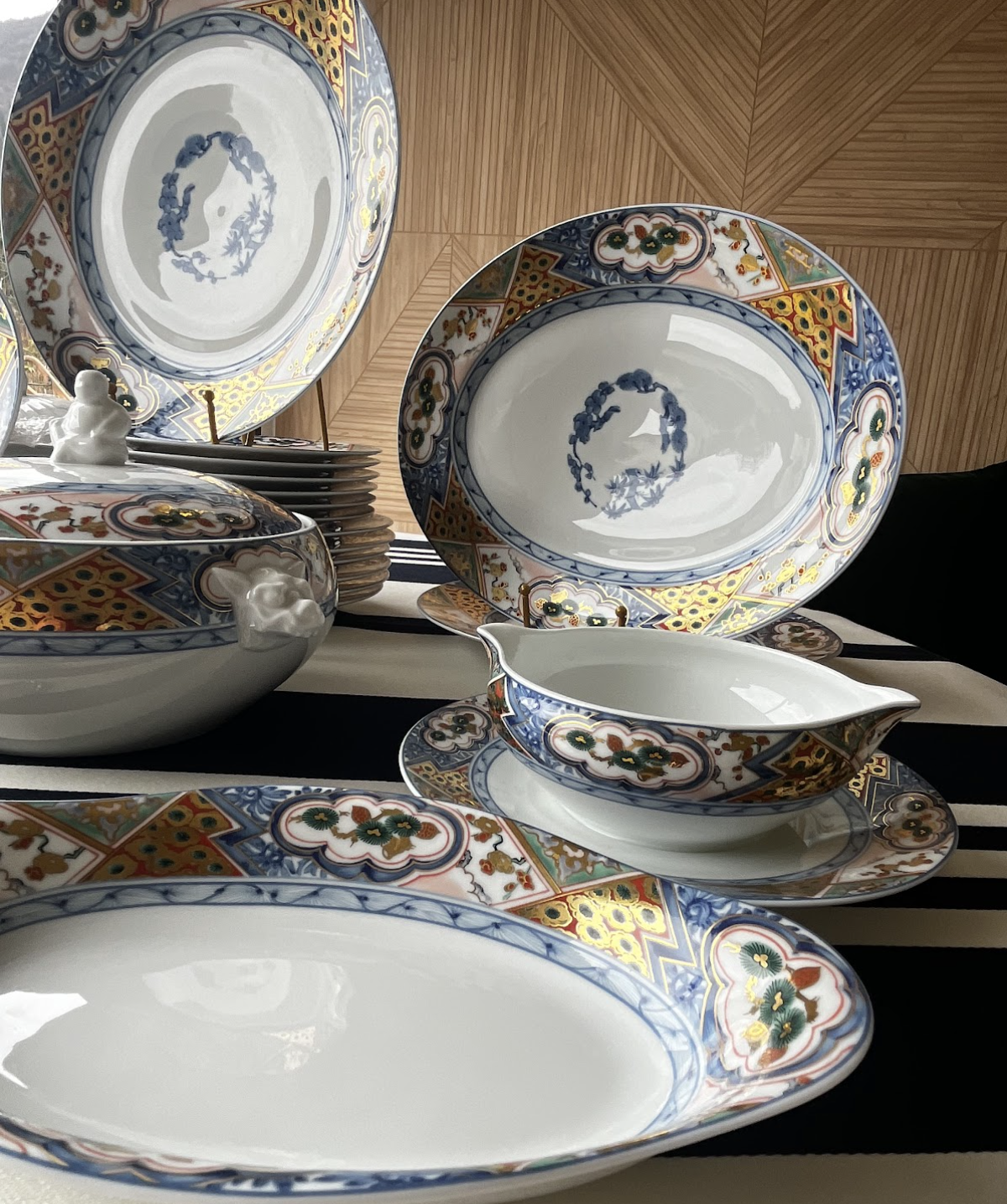 Сервиз Raynaud Limoges Nin Sou – Raynaud Limoges Nin Sou porcelain dinner service – Service Raynaud Limoges Nin Sou