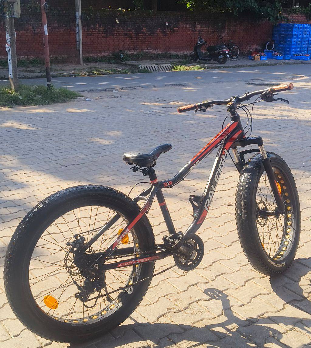 Raleigh Big Sam Fat Bike – Available for Rent | All-Terrain Adventure Ride[Panchkula]