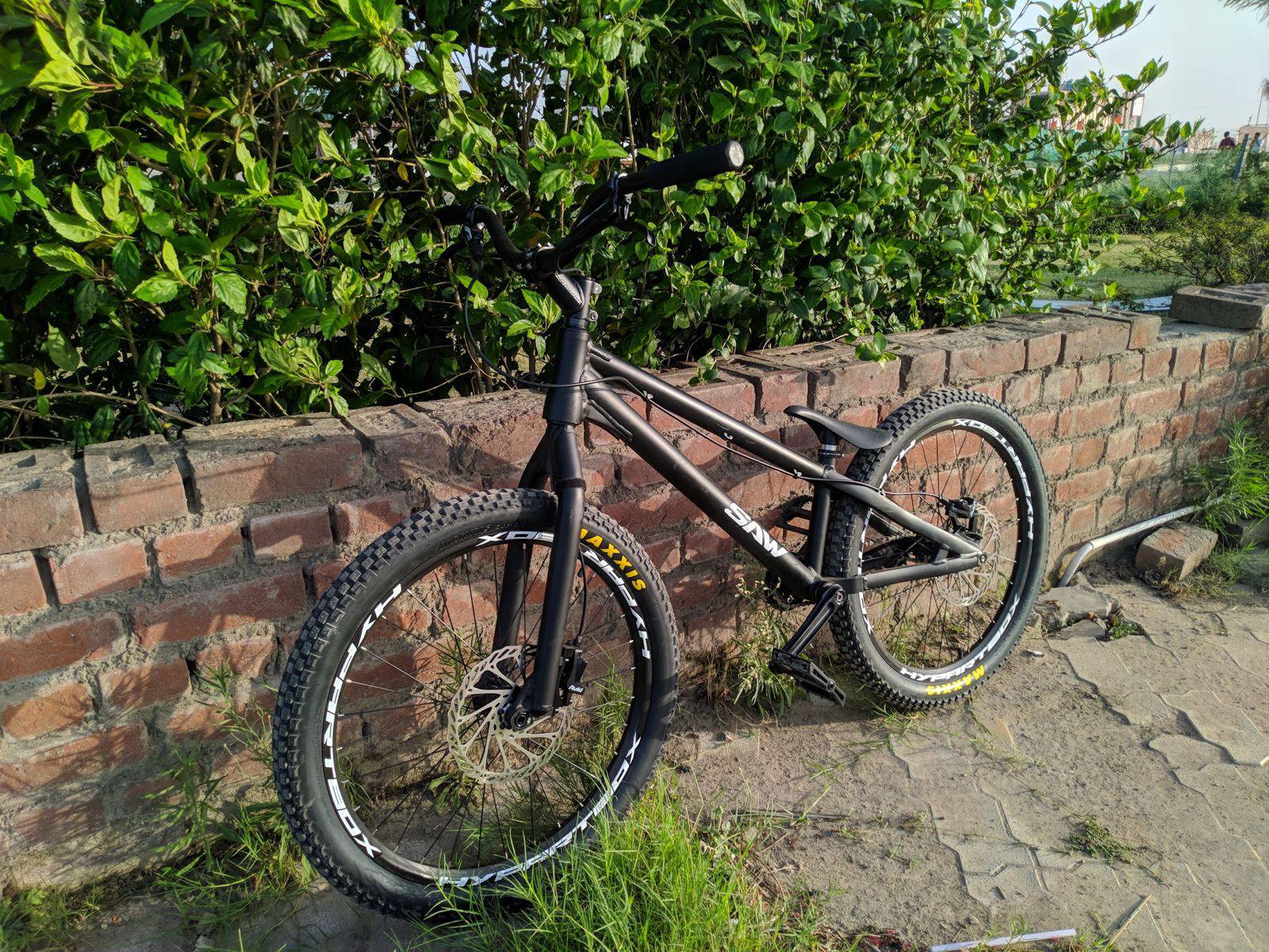 24" pro street trial bike || alloy frame,avid DB3,maxxis holy roller