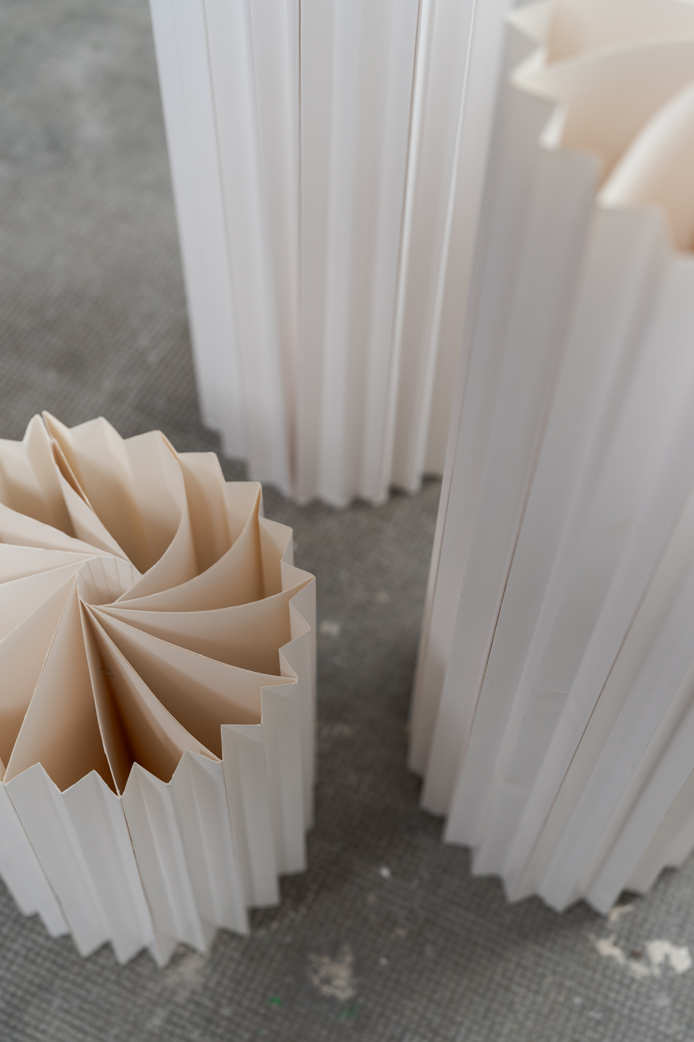 Trio de colonne accordéons