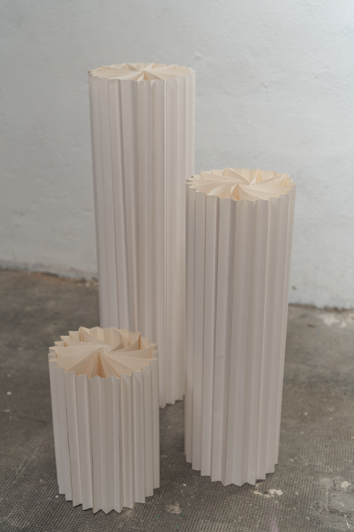 Trio de colonne accordéons