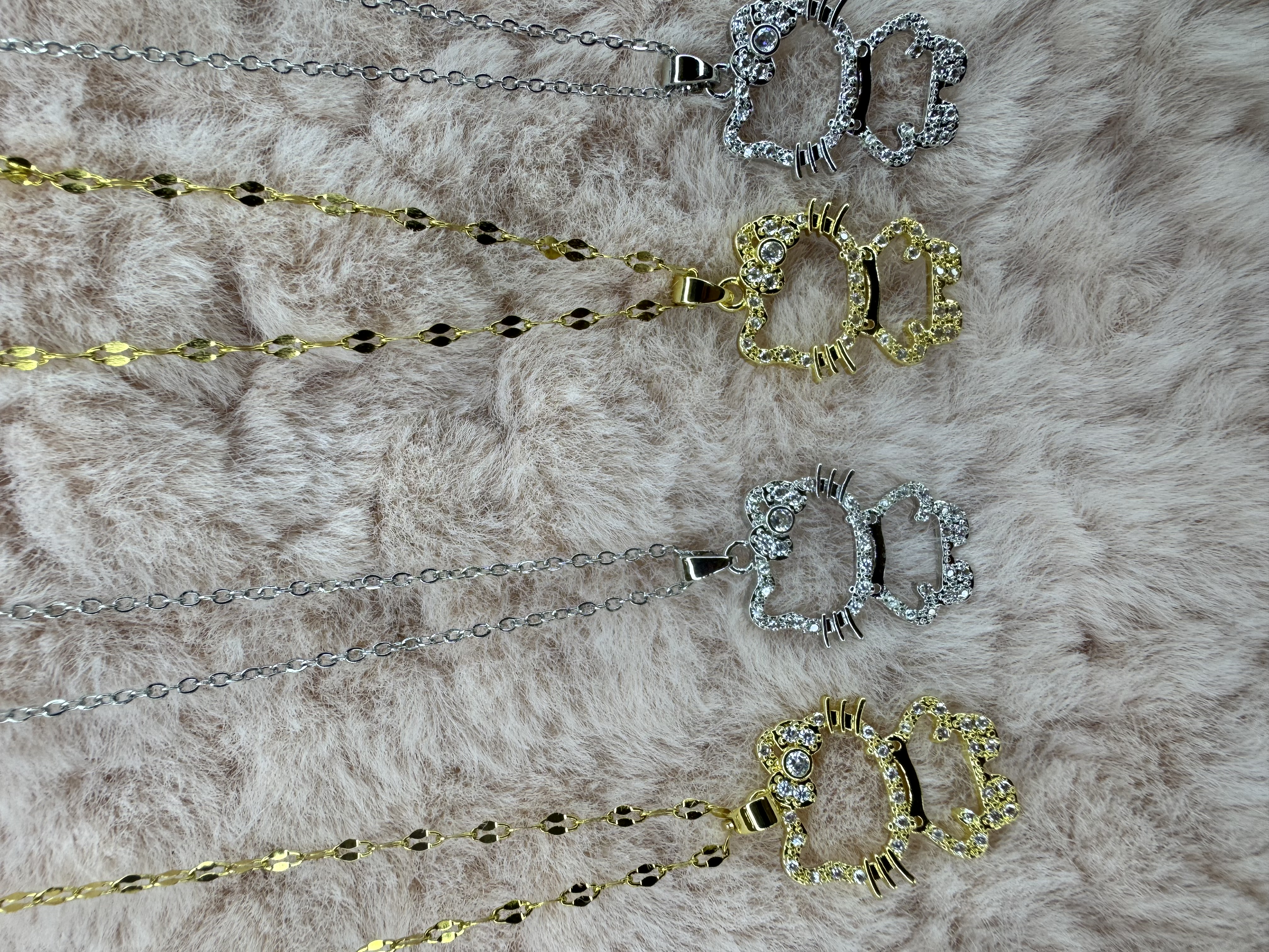 Hello Kitty Pendant Necklace 