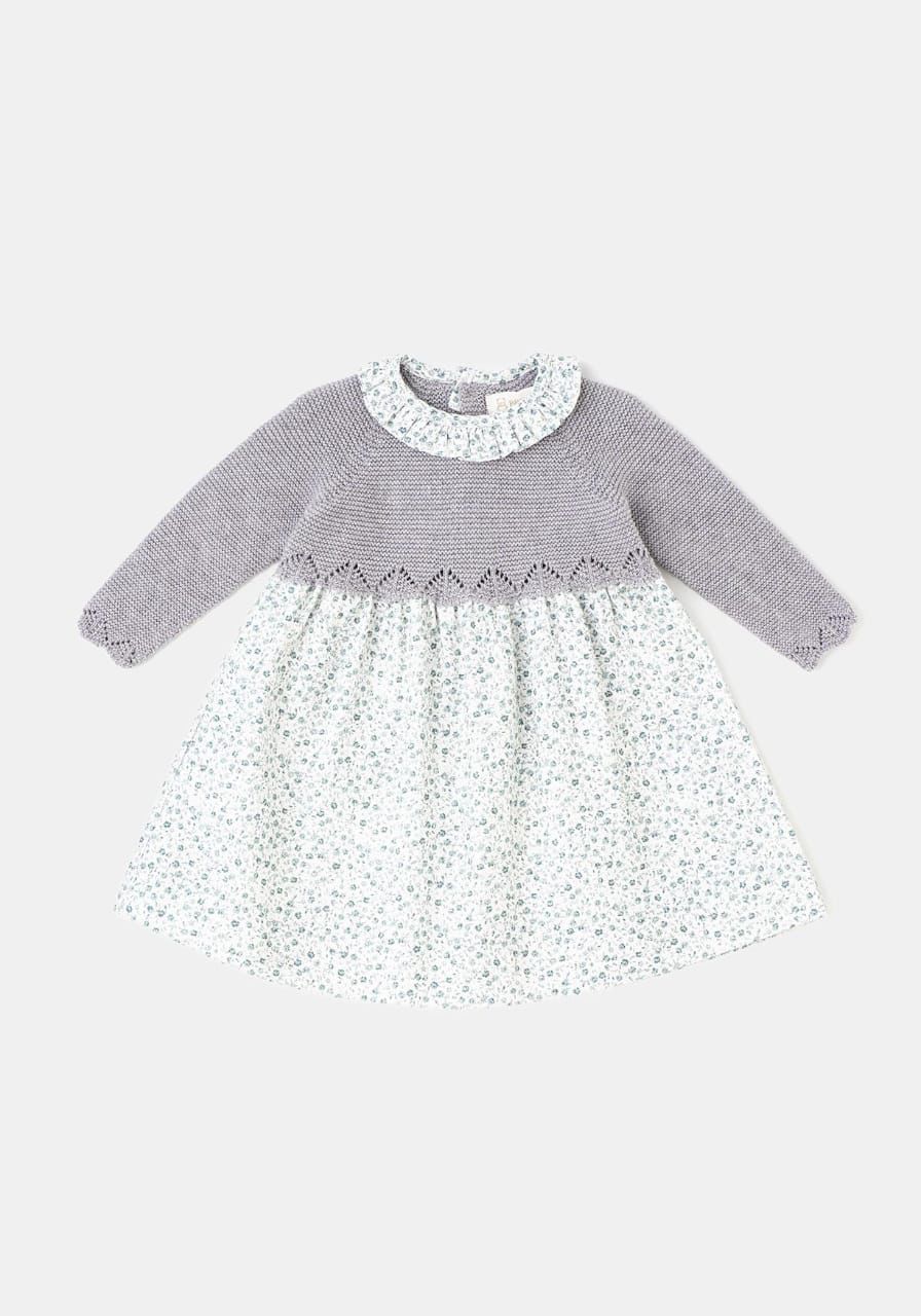 Vestido de punto gris con estampado 12 m